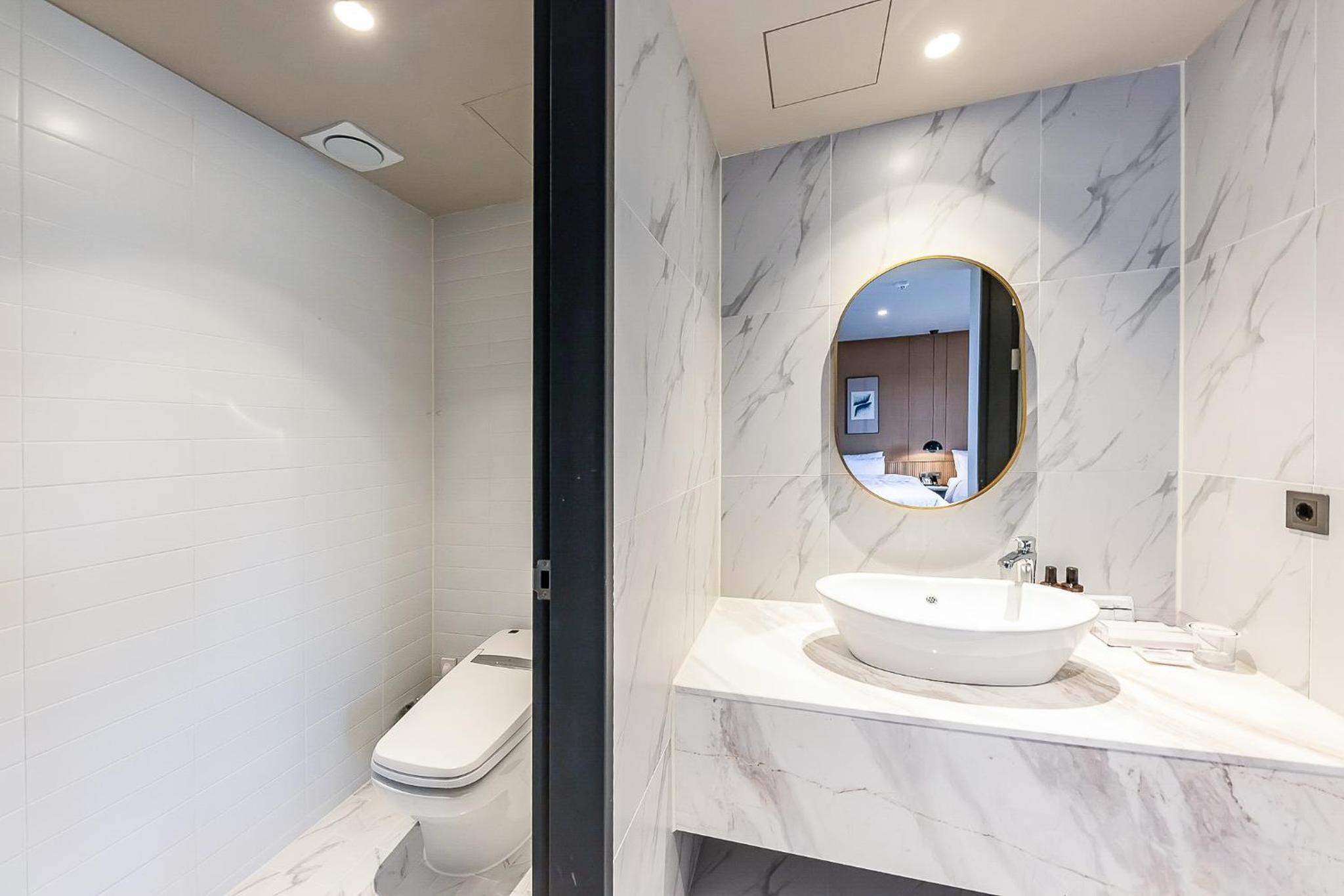 Deluxe Twin Room - Photo 6