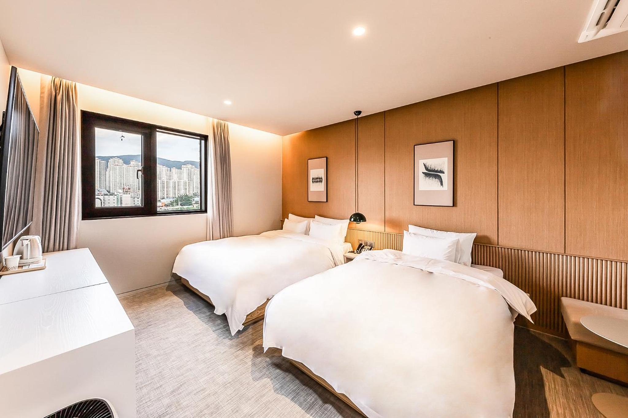 Deluxe Twin Room - Photo 4