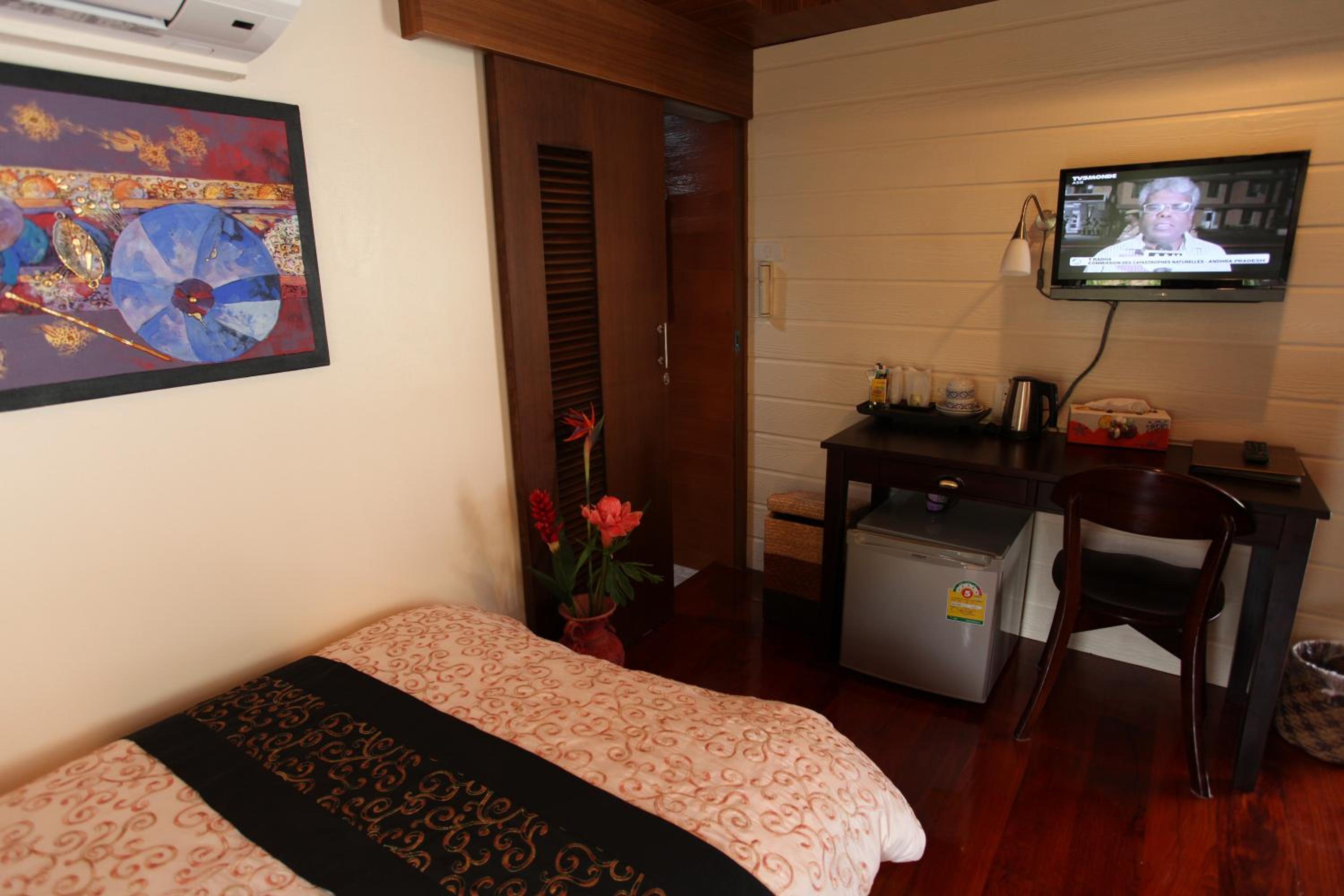 Standard Twin Room photo 3