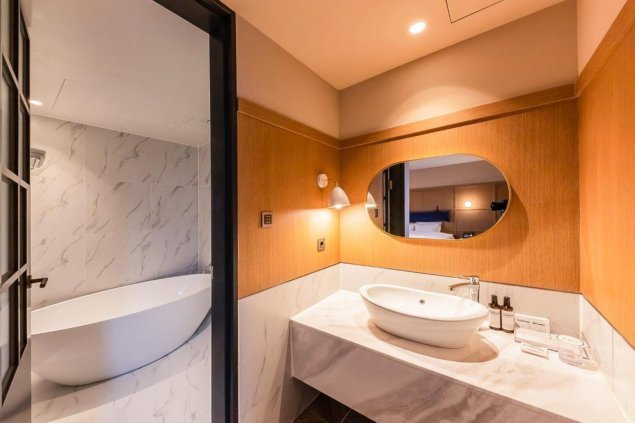 Deluxe Double Room - Photo 4