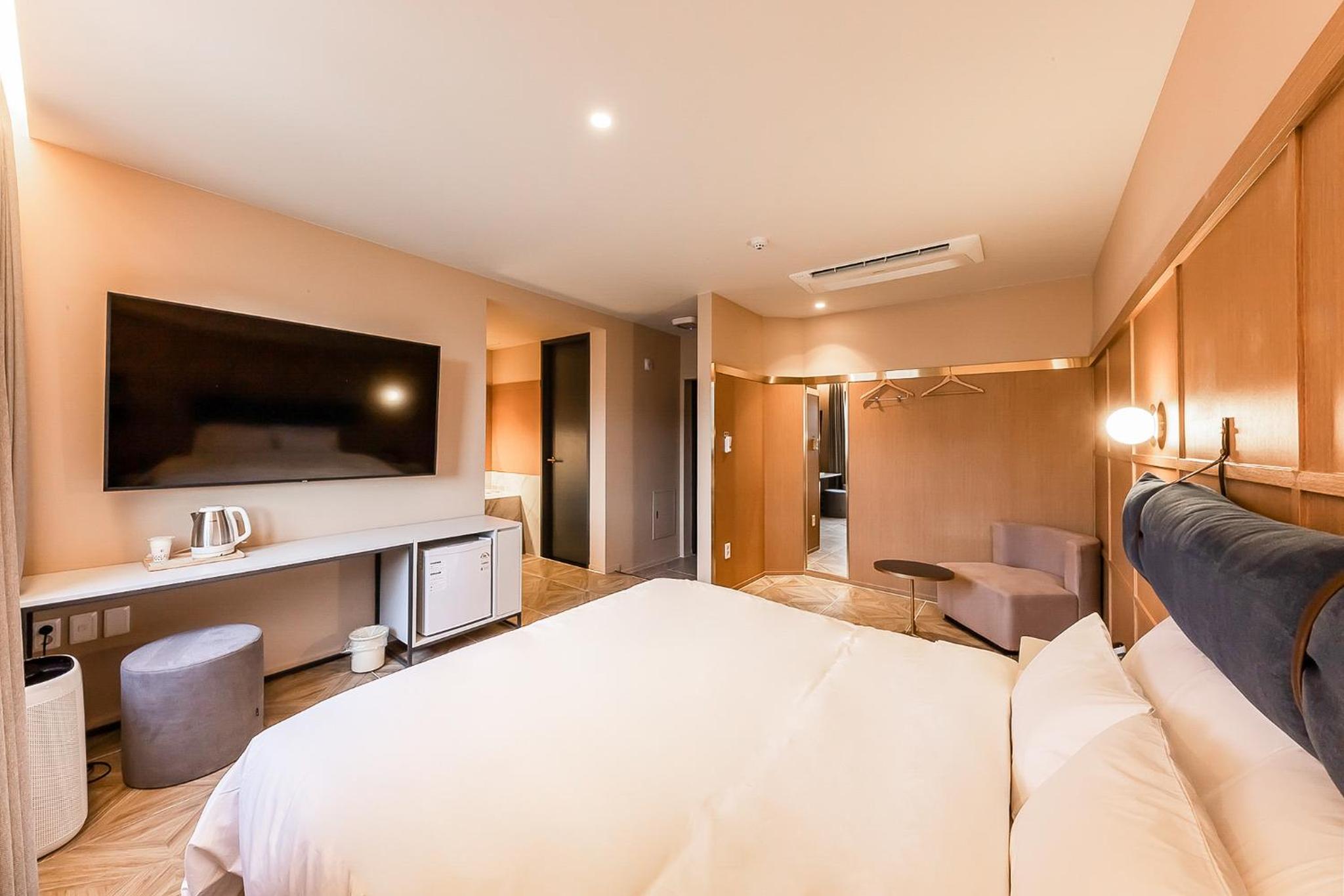 Deluxe Double Room - Photo 2