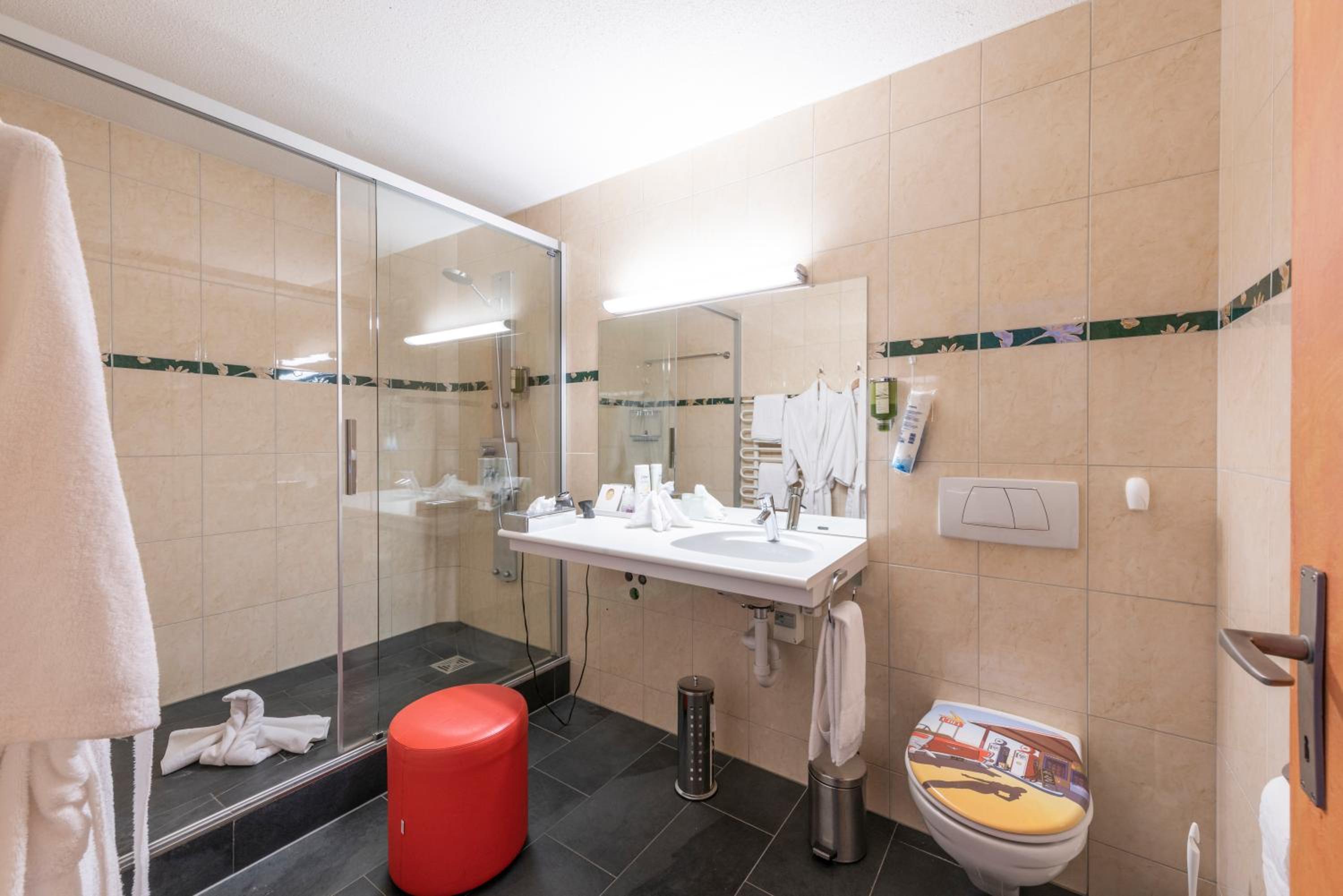 Route 66 Suite with Spa Bath - Photo 7