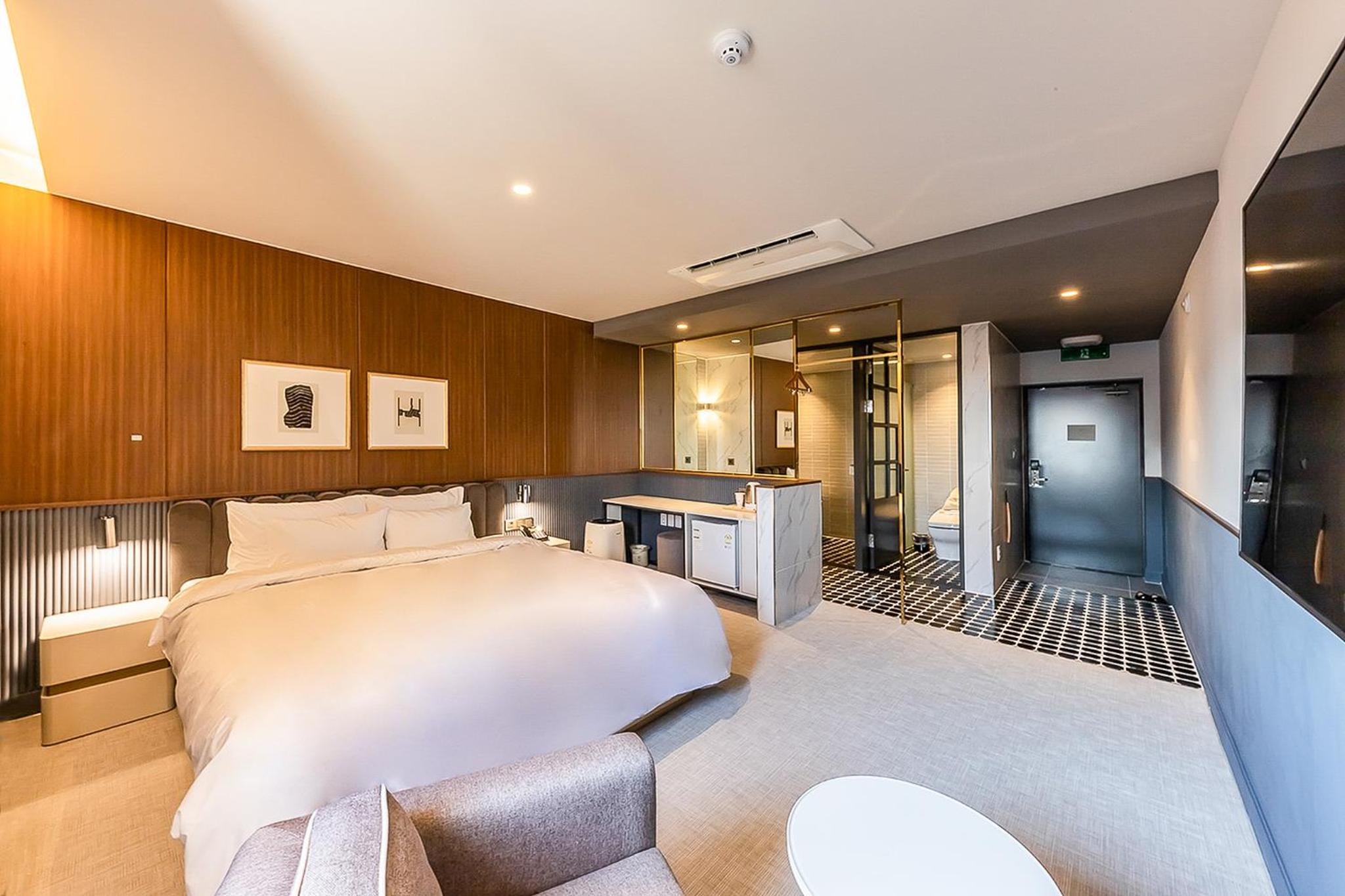 Superior Double Room - Photo 1