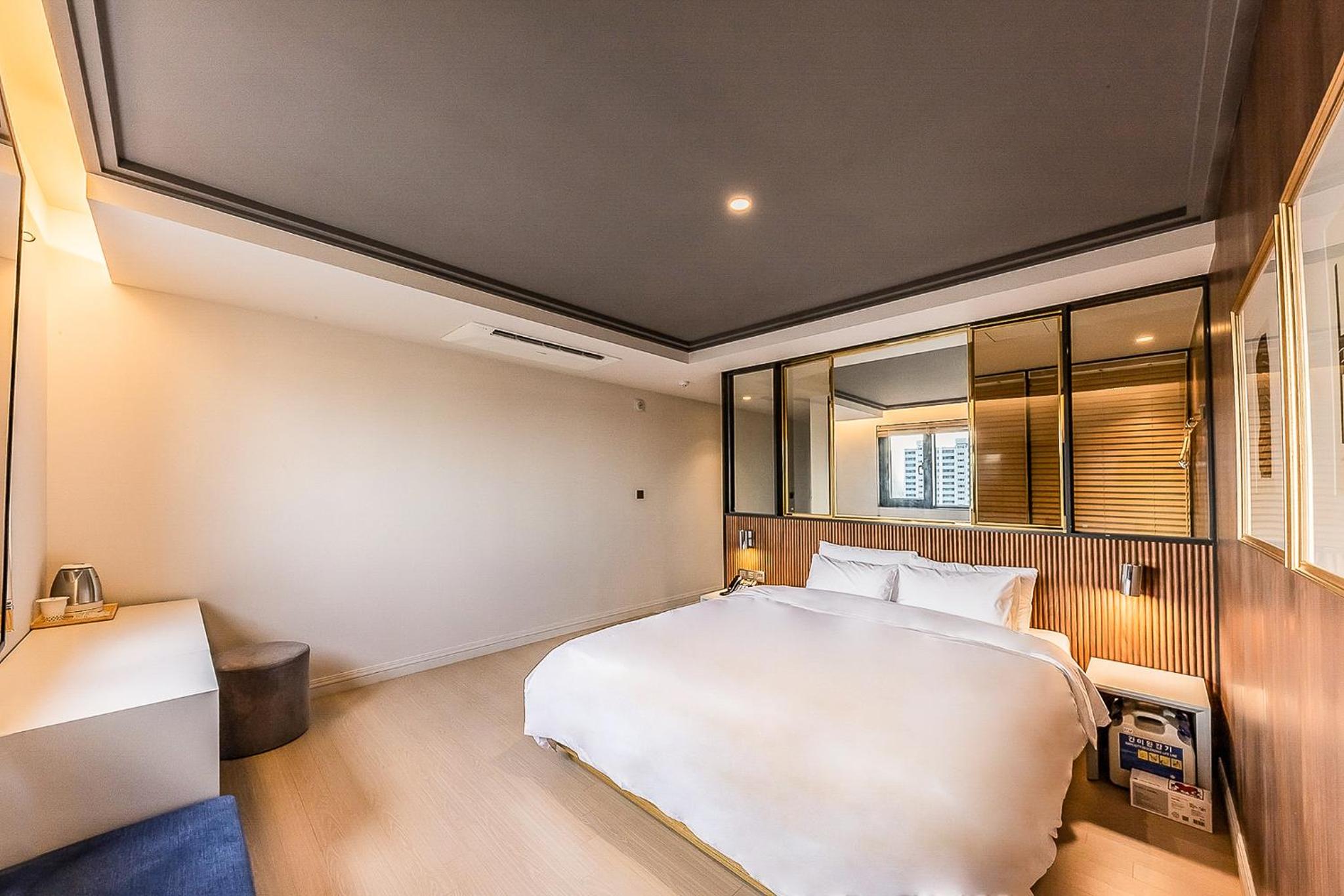 Superior Double Room - Photo 3