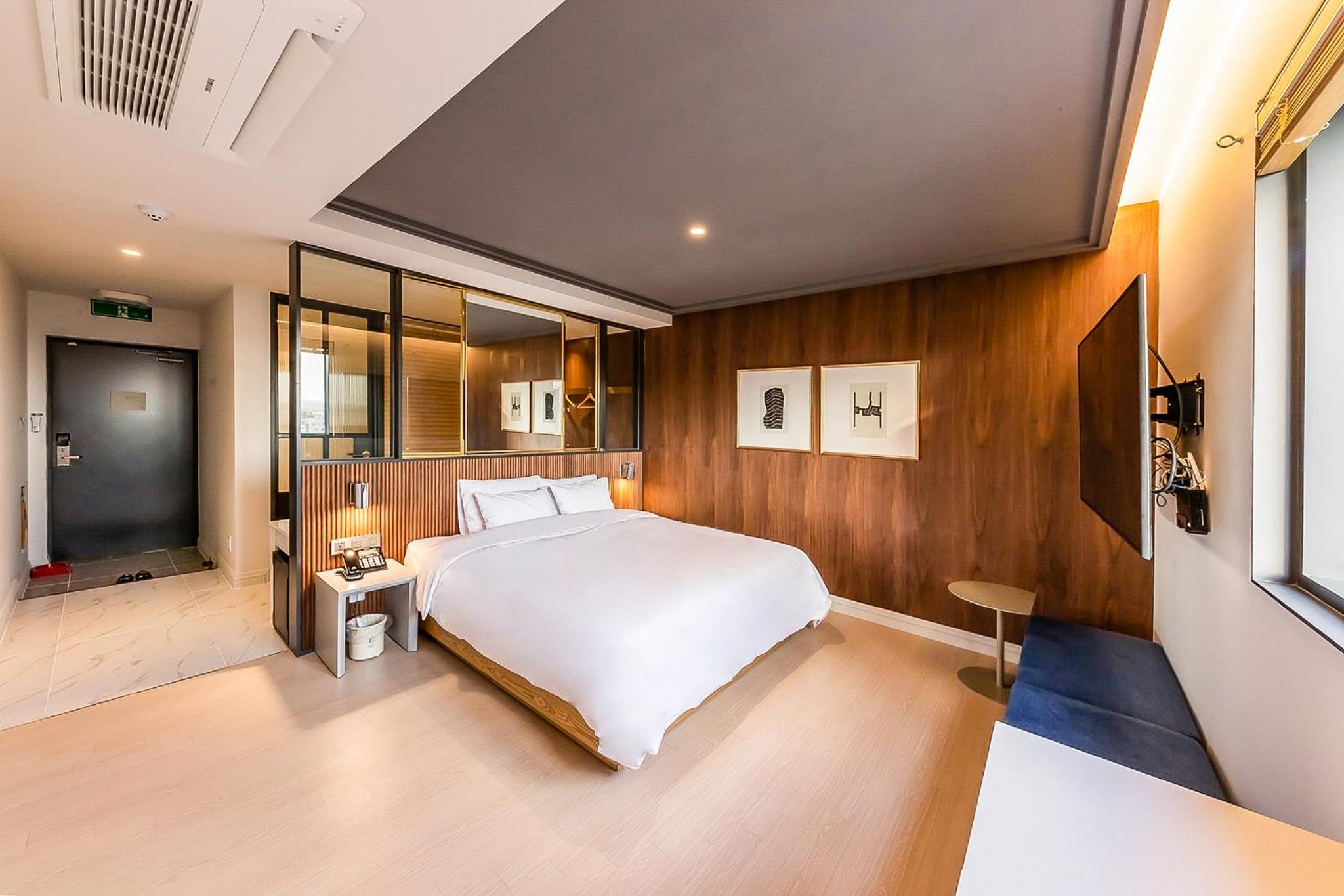 Superior Double Room - Photo 1