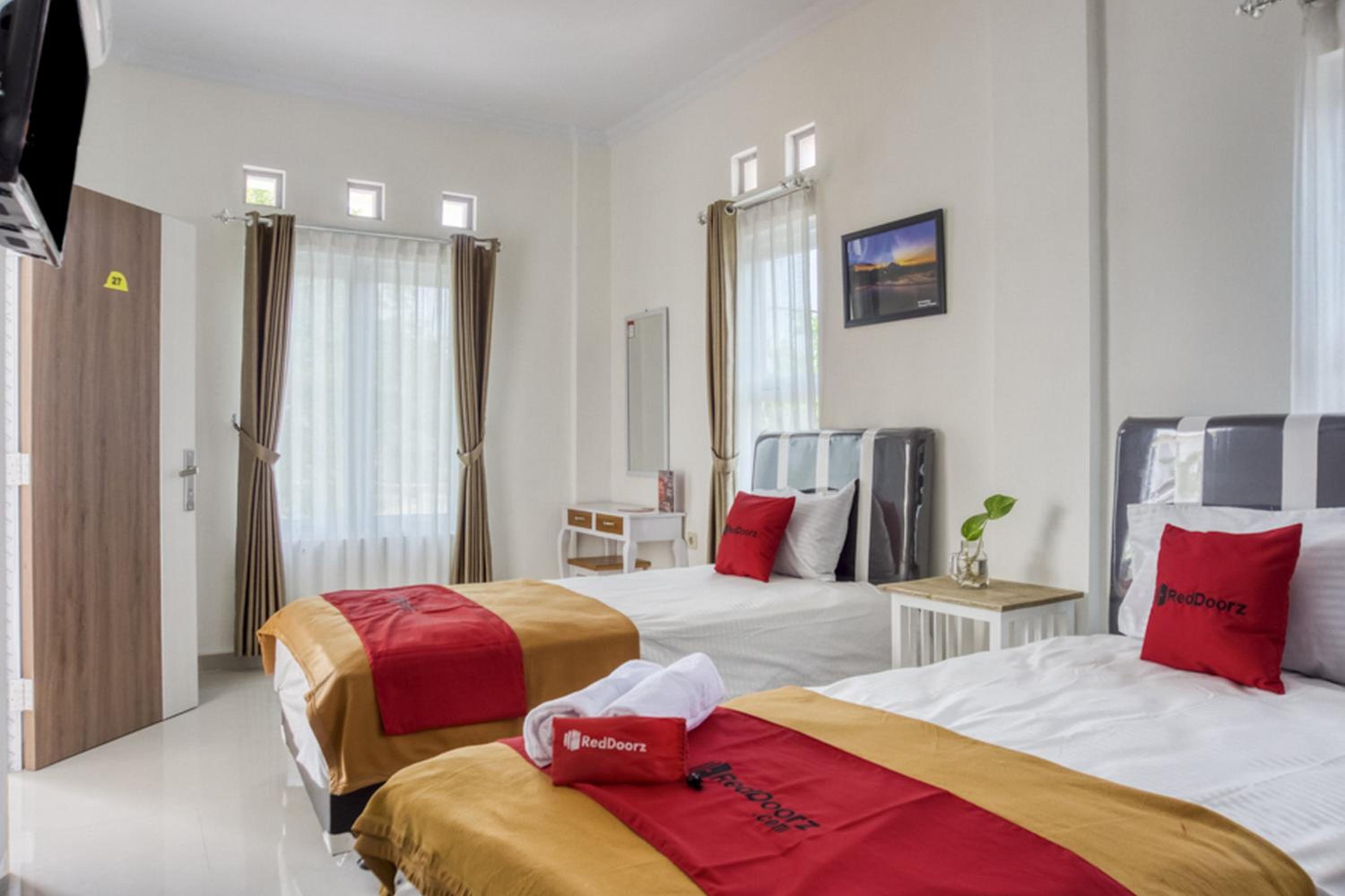 Twin Room - Photo 1