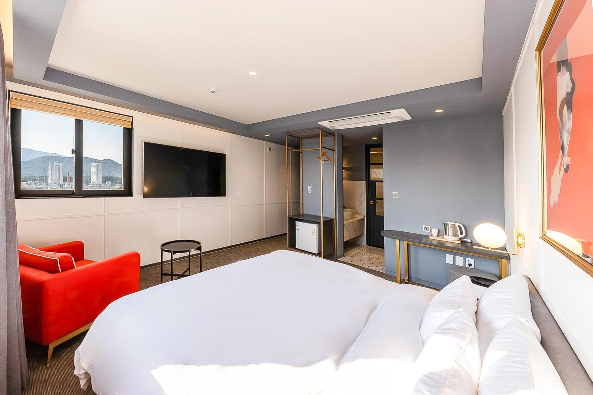 Standard Double Room - Photo 3
