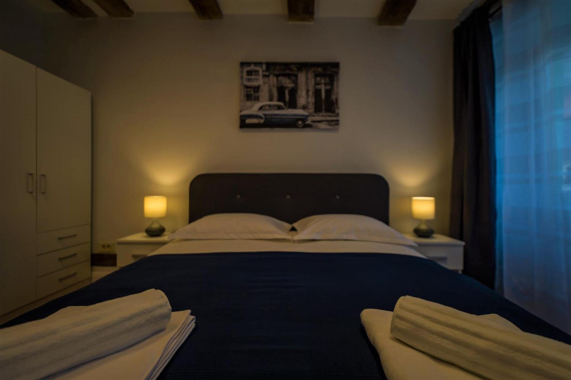 One-Bedroom Apartment - Photo 28