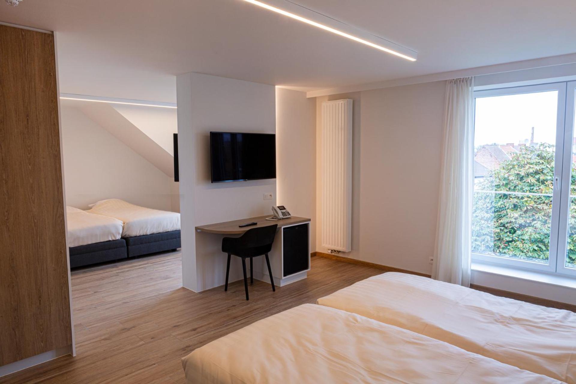 Quadruple Room - Photo 1