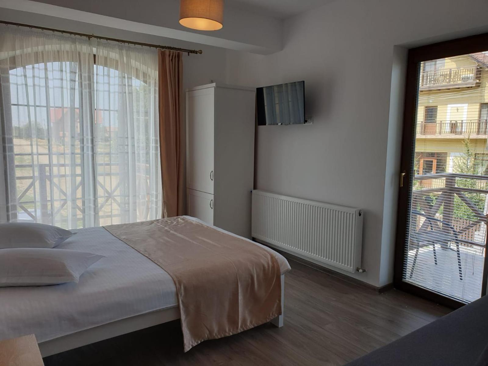 Deluxe Double Room with Balcony photo 1