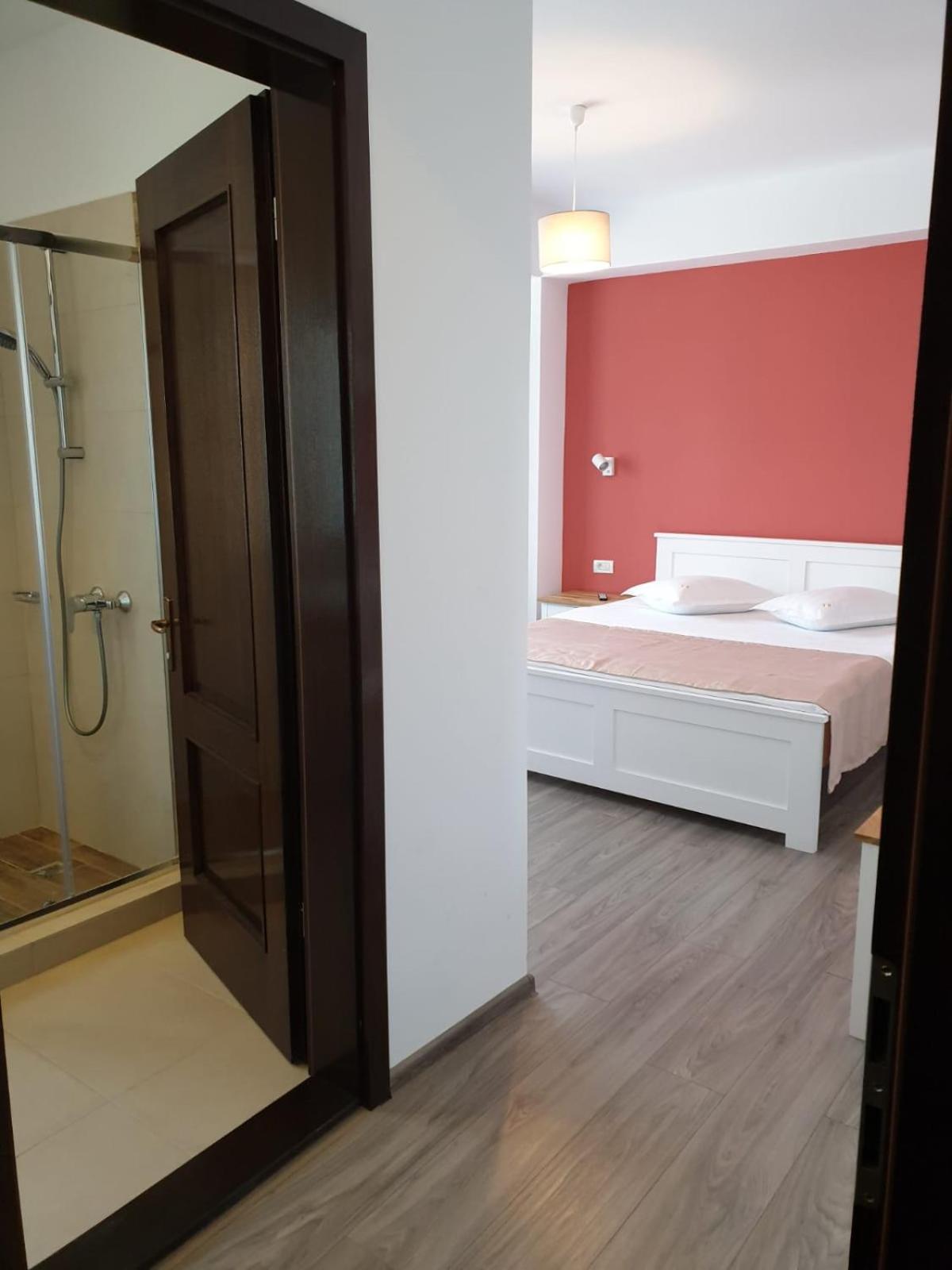 Deluxe Double Room with Balcony photo 2