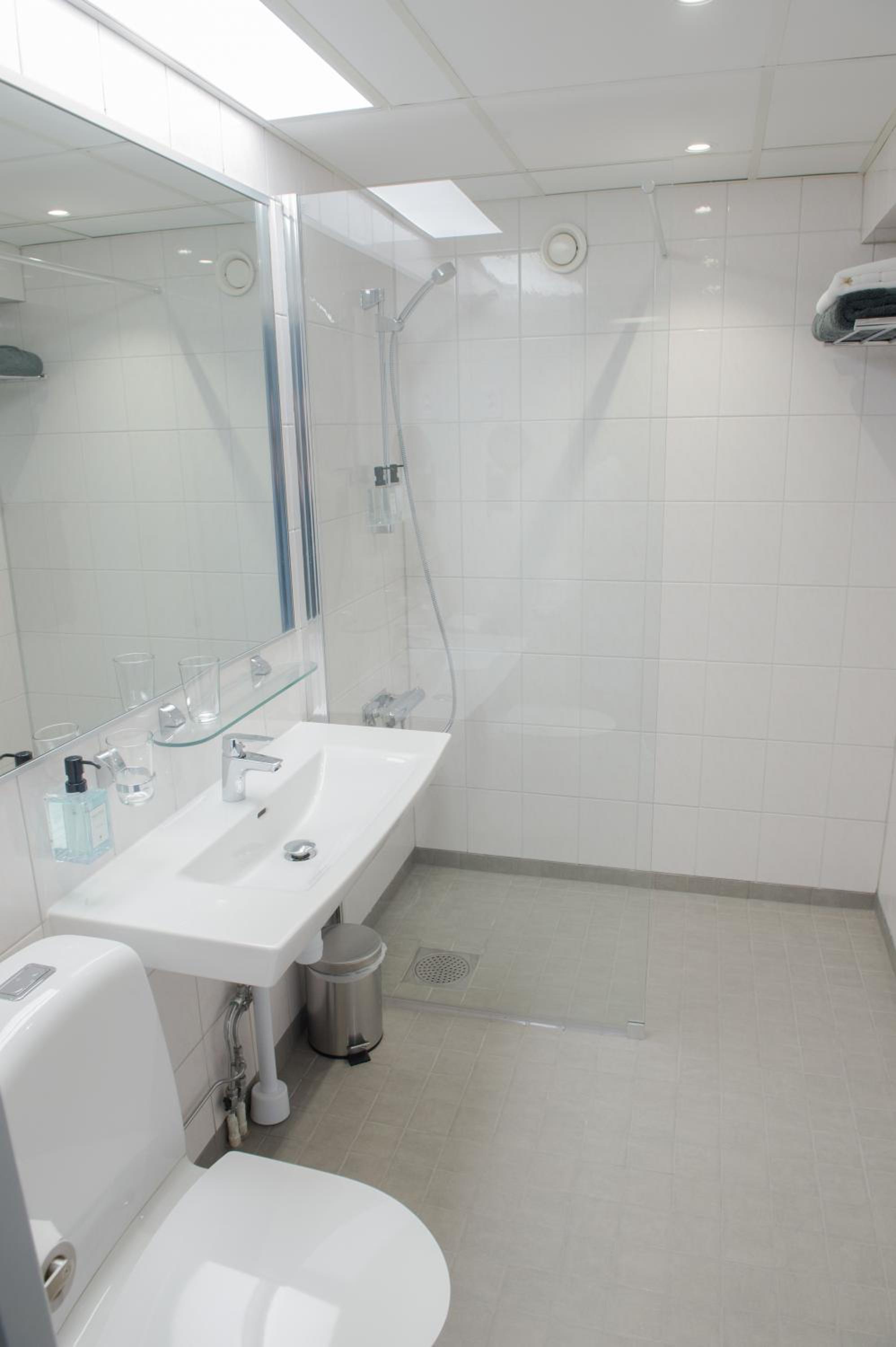 Double Room - Photo 4