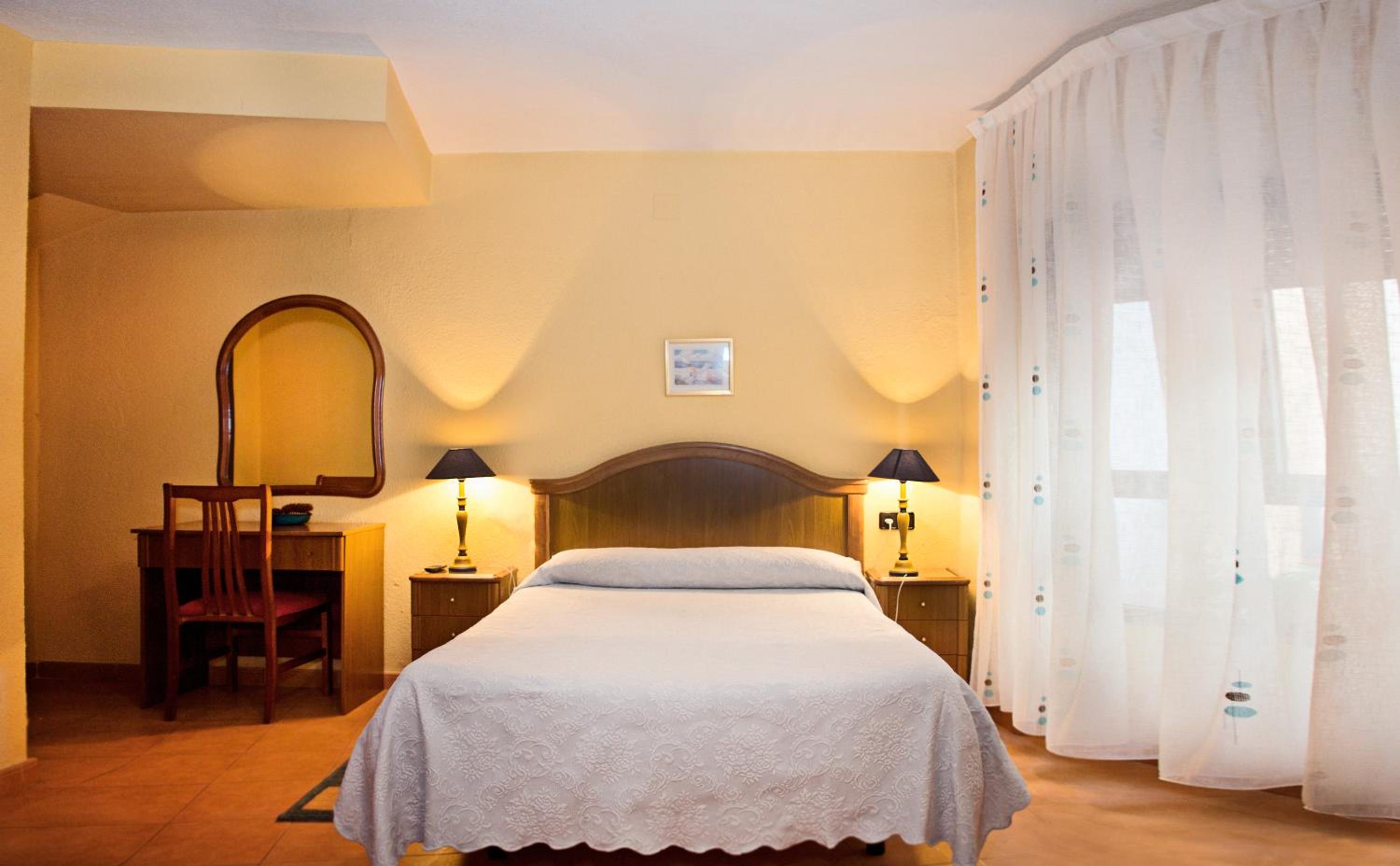 Standard Double Room - Photo 1