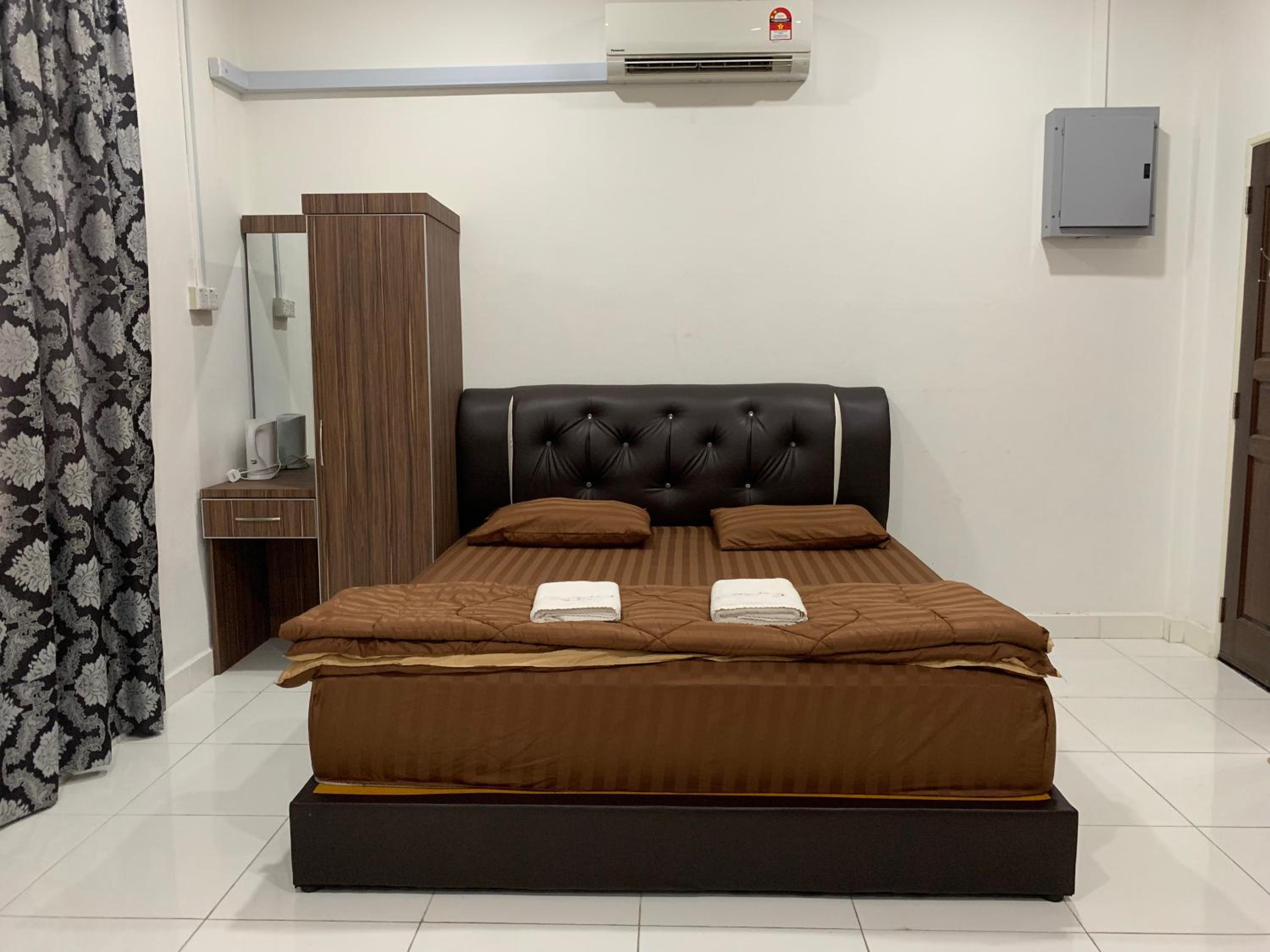 Deluxe King Room photo 1