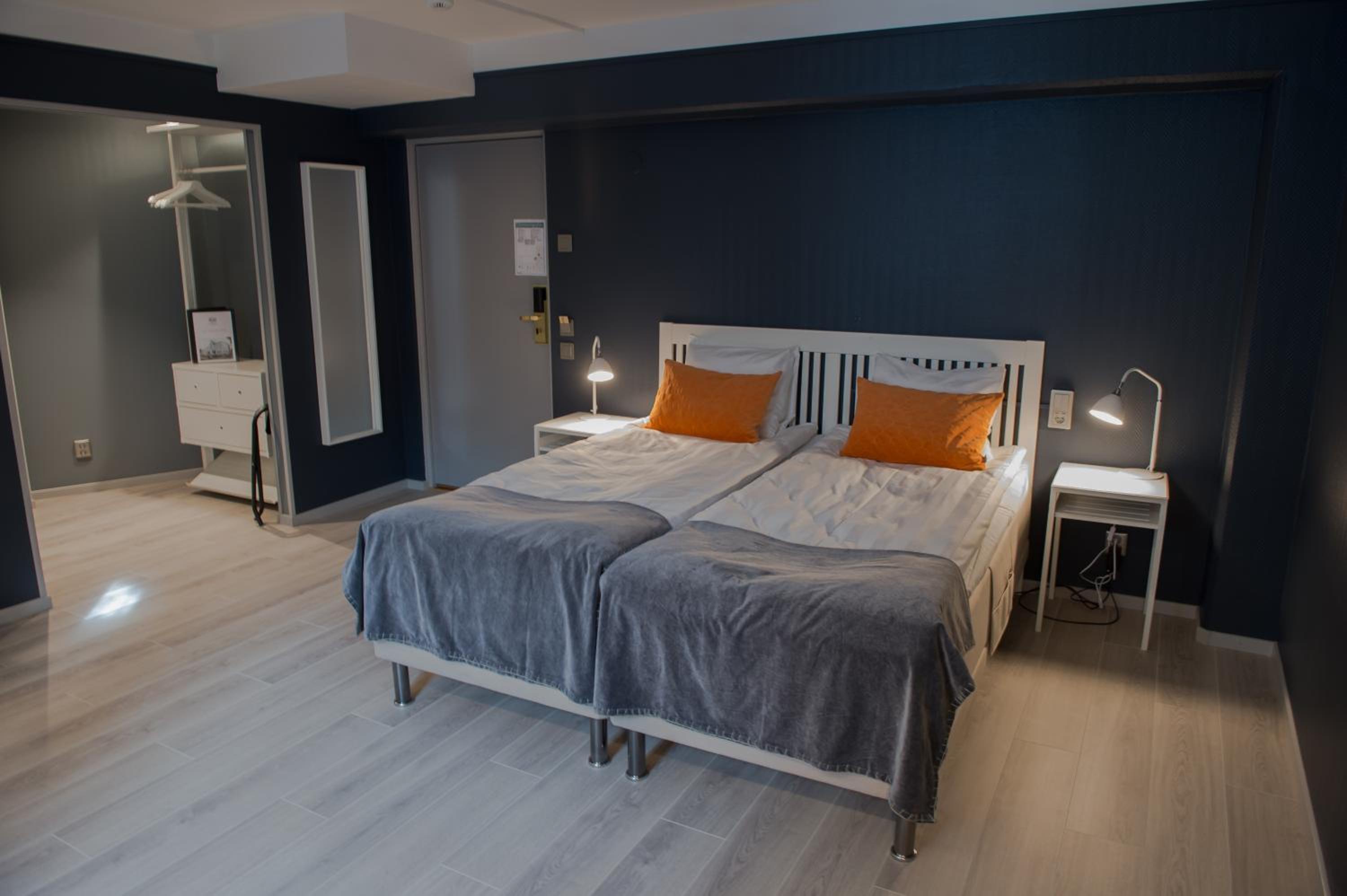 Double Room - Disability Access - Photo 3