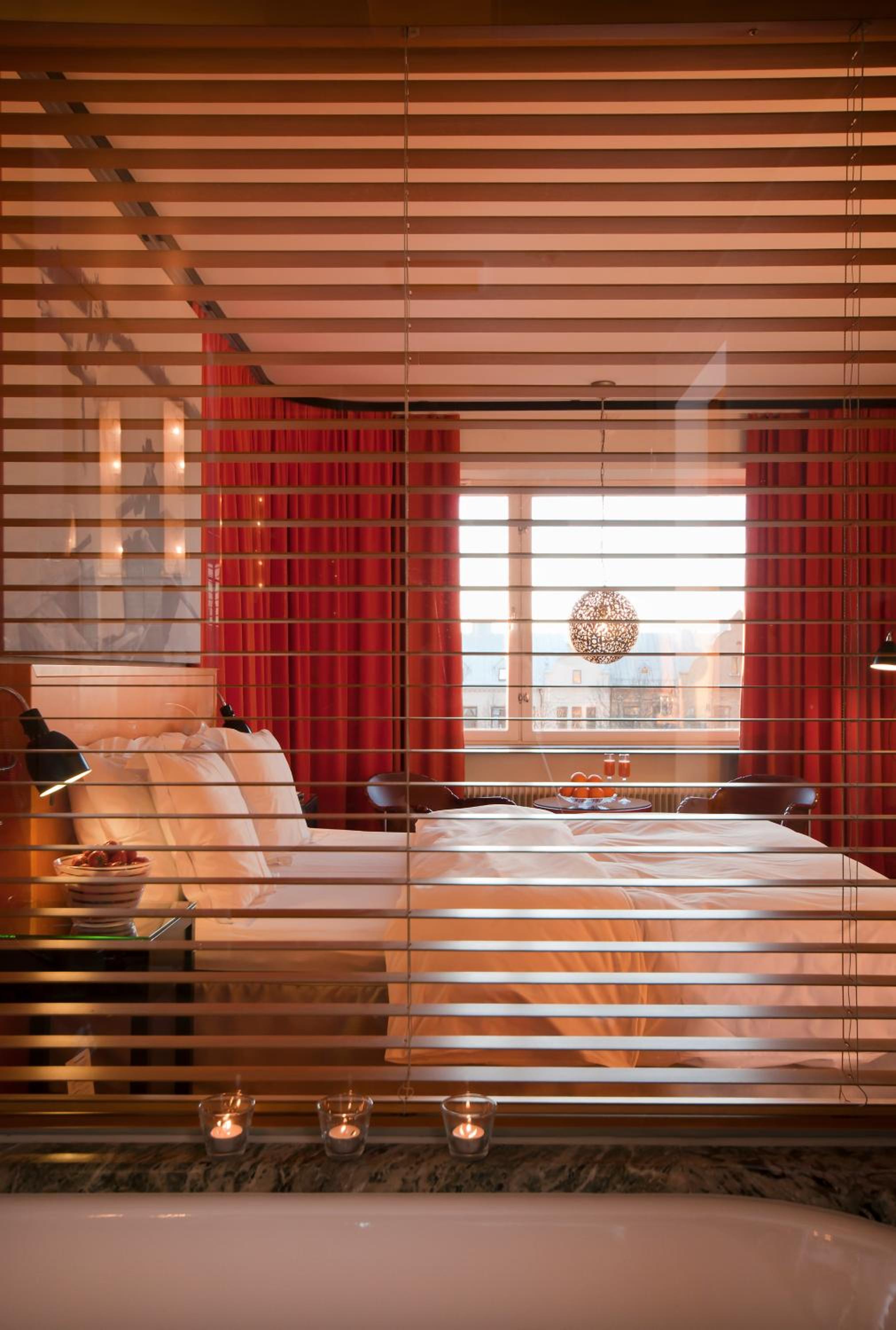 Deluxe Double or Twin Room with Balcony - Photo 4