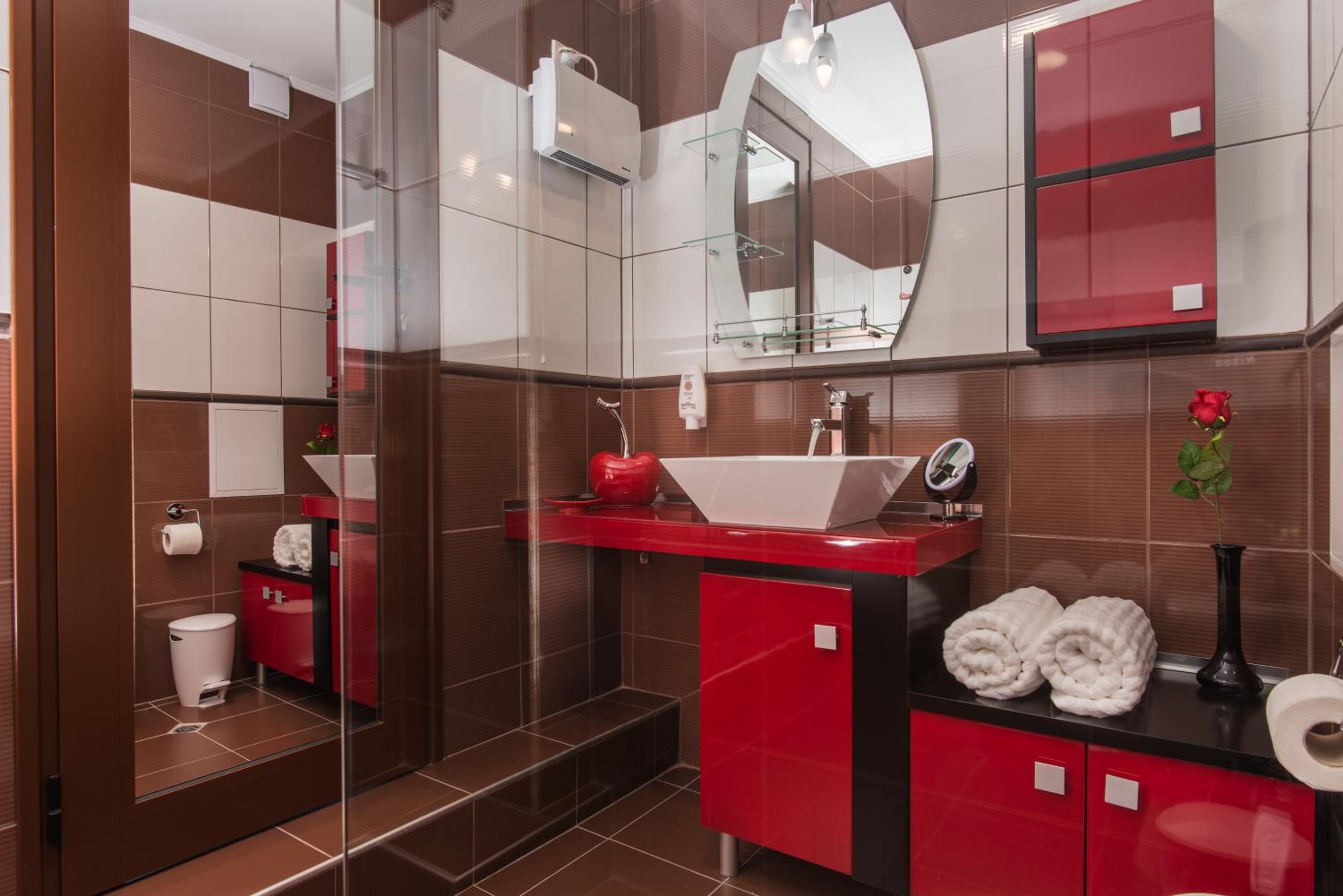 Deluxe Double or Twin Room - Photo 5