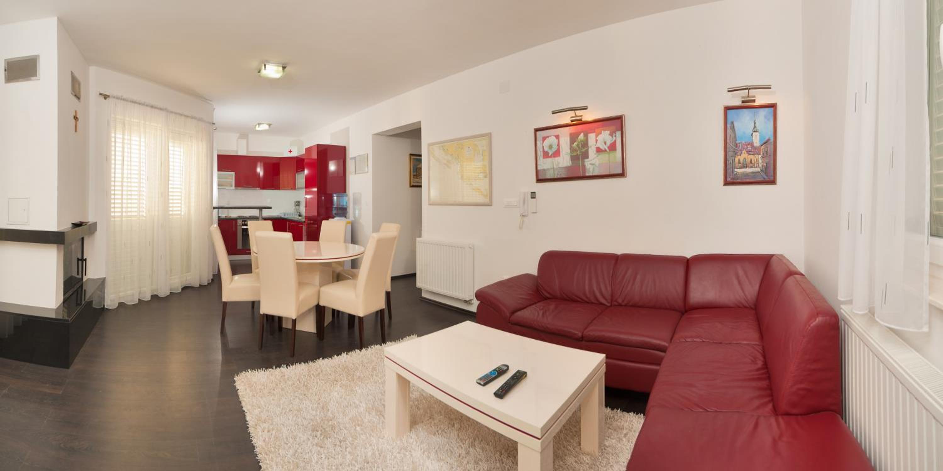 Two-Bedroom Apartment with Terrace and Sea View photo 1