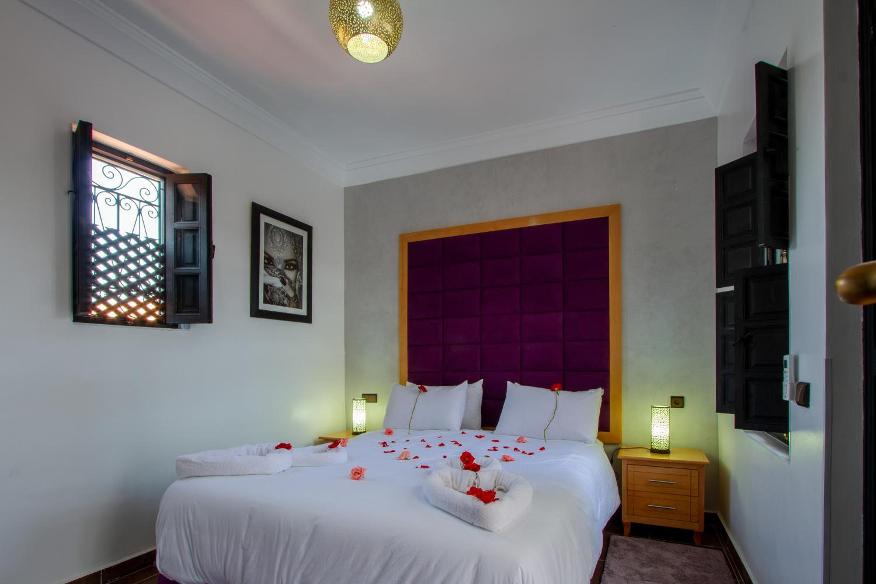 Standard Double Room - Photo 8