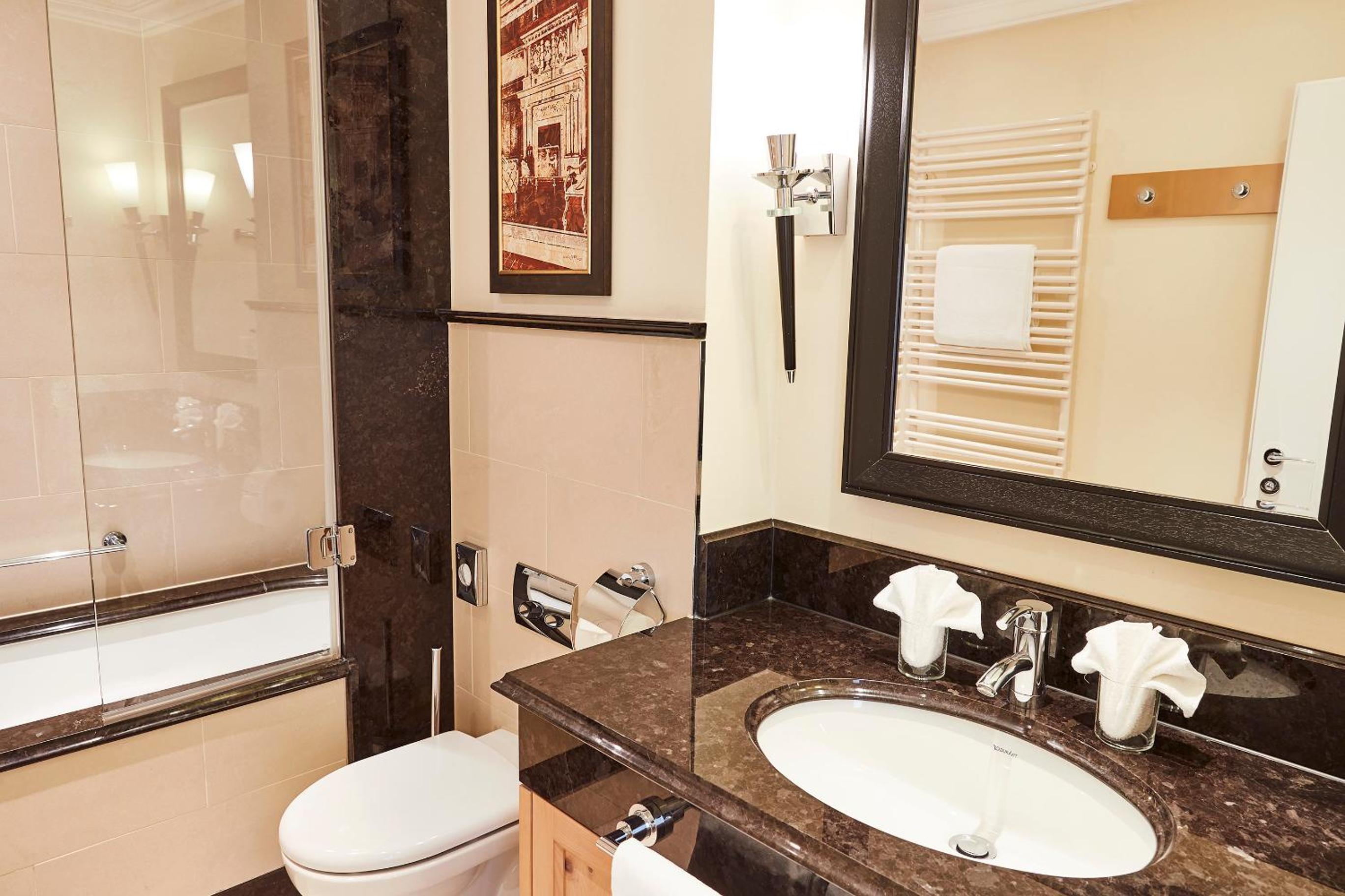 Standard Double Room - Photo 4