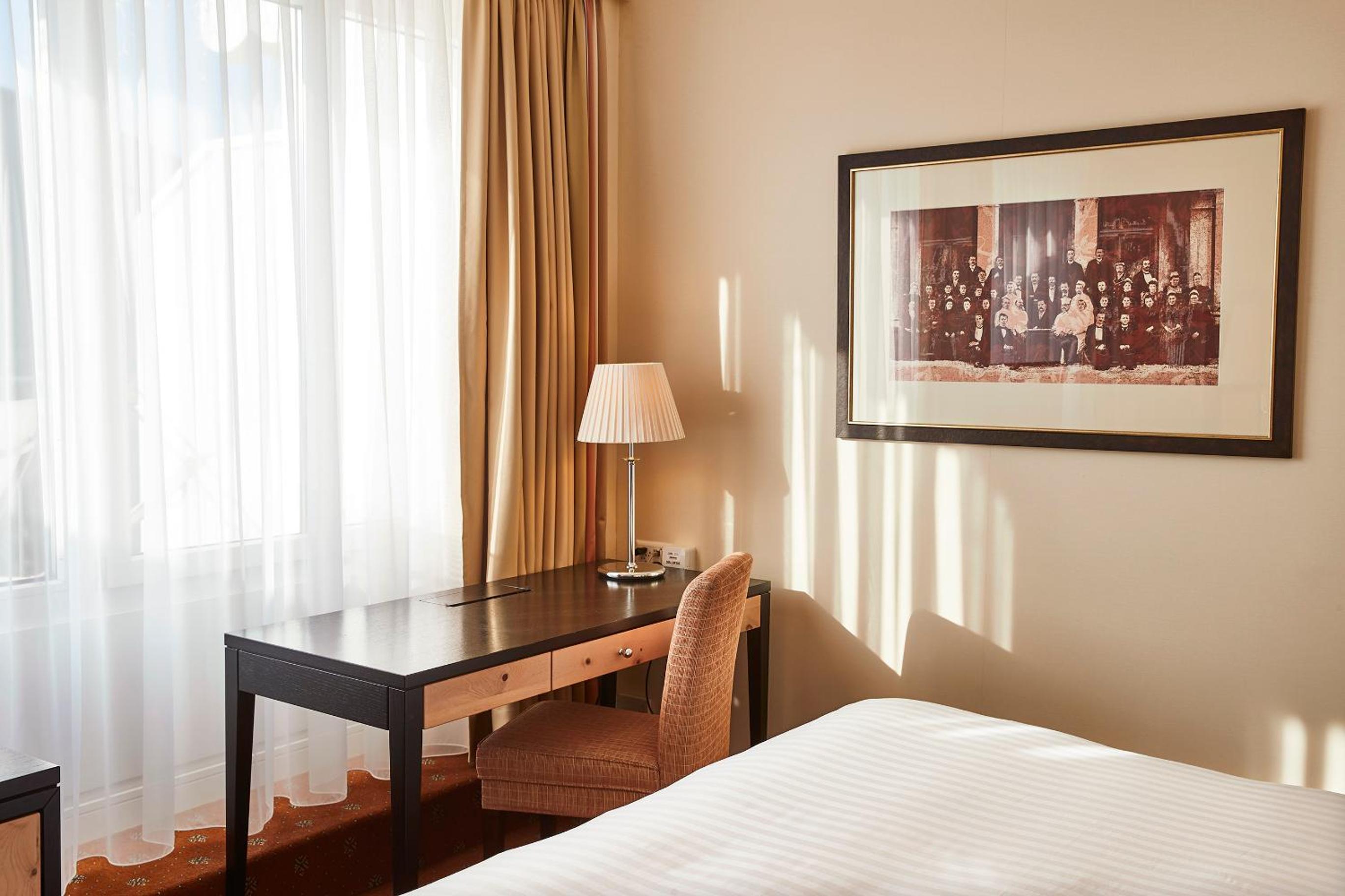 Standard Double Room - Photo 3