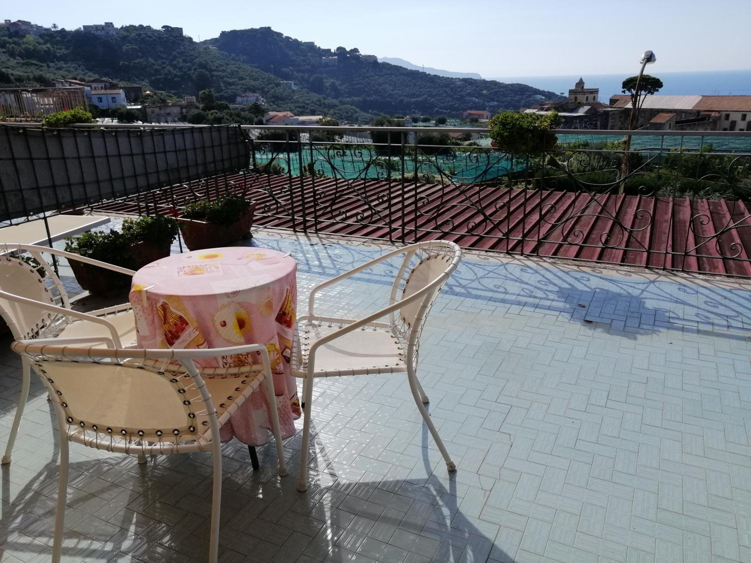 Double Room with Sea View - Photo 3