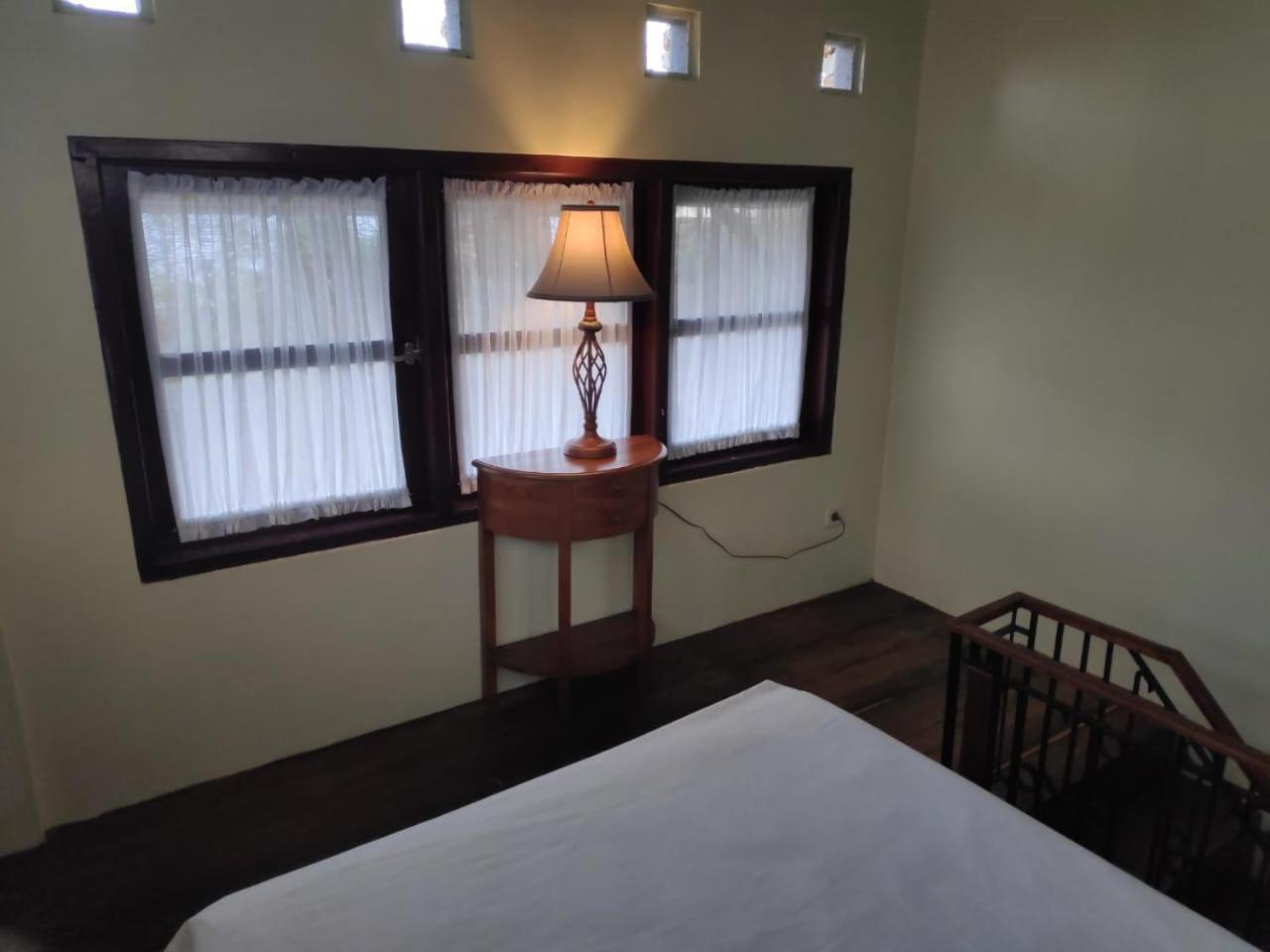 Villa with Sea View - Photo 15