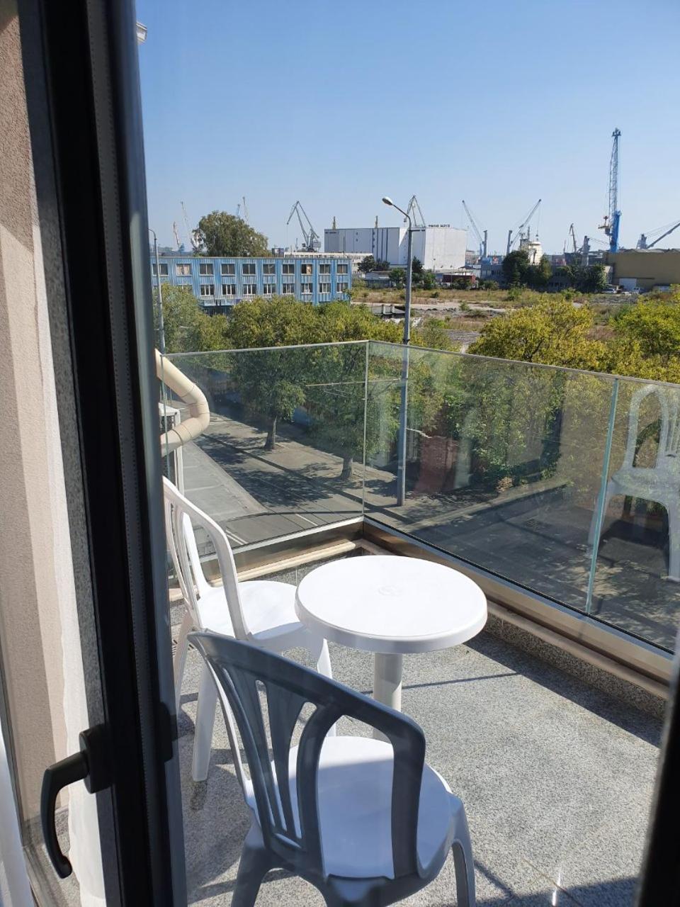 Double or Twin Room with Garden View - Photo 21