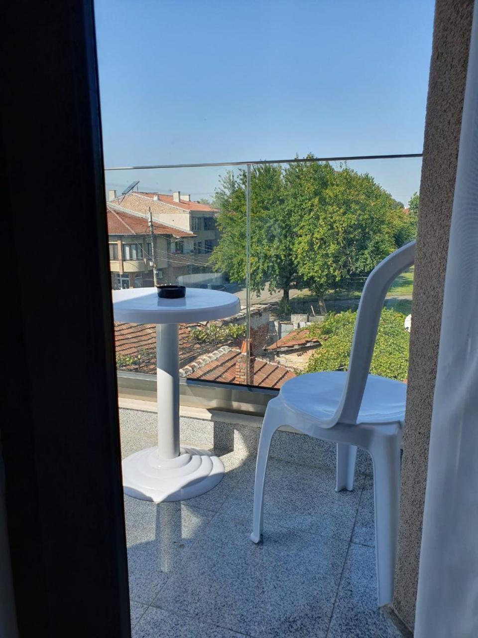 Double or Twin Room with Garden View - Photo 19