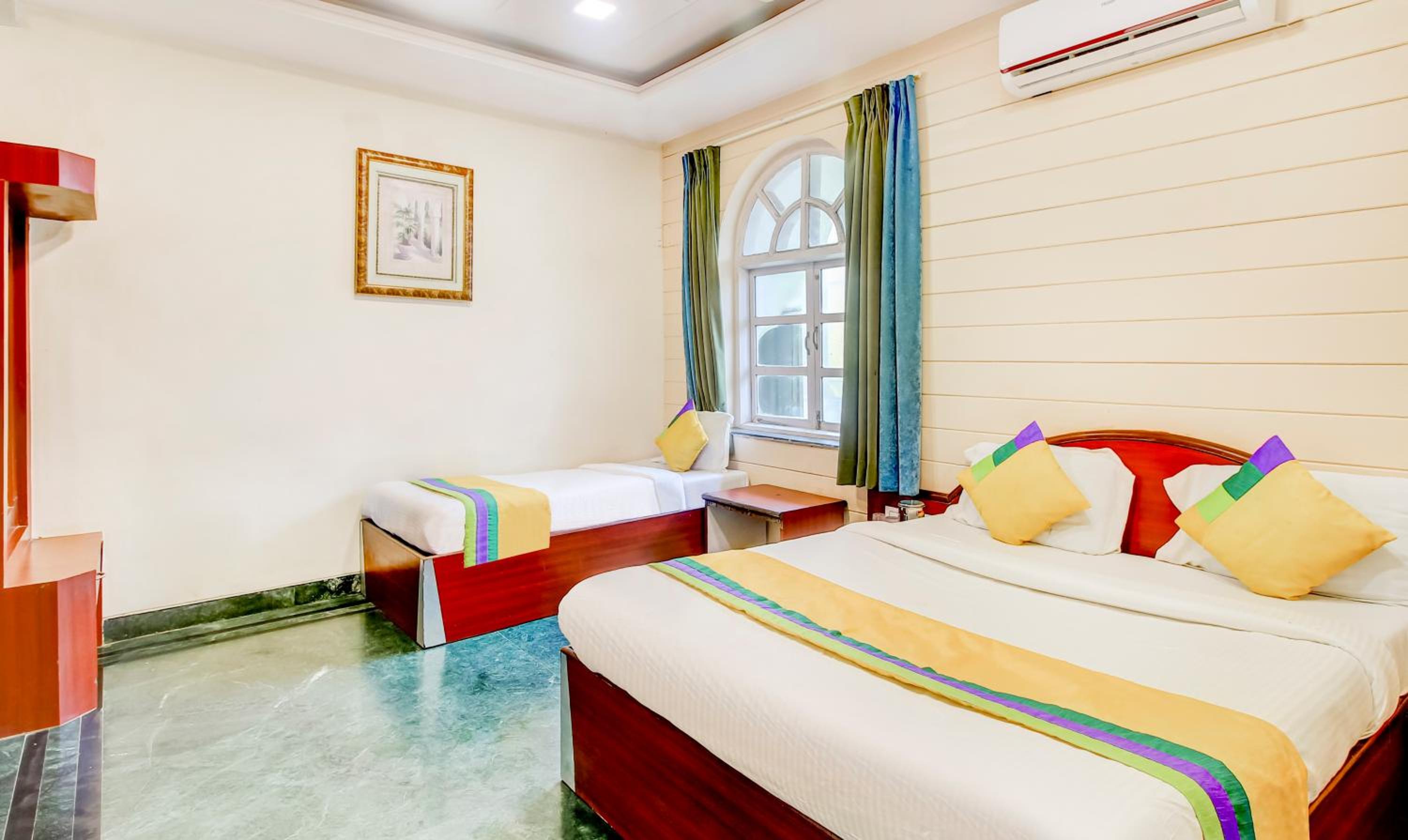 Spacious Premium Room photo 1