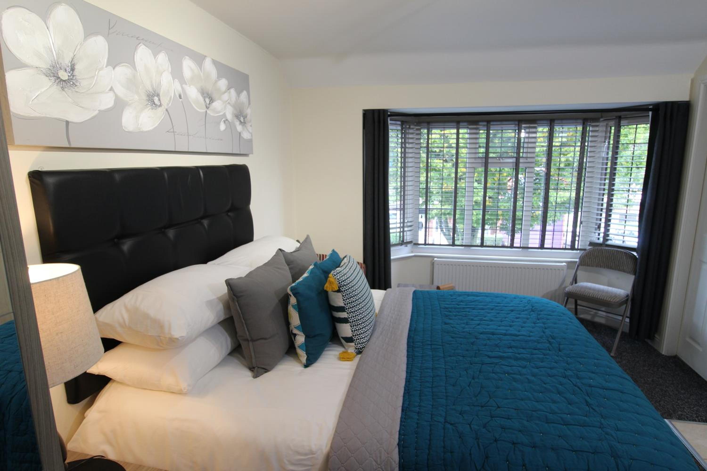Deluxe Room - Photo 7