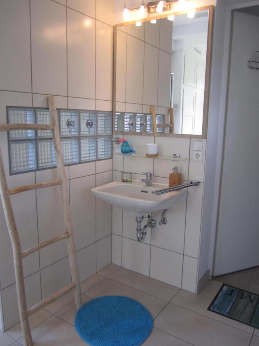 One-Bedroom Apartment with Garden View photo 3
