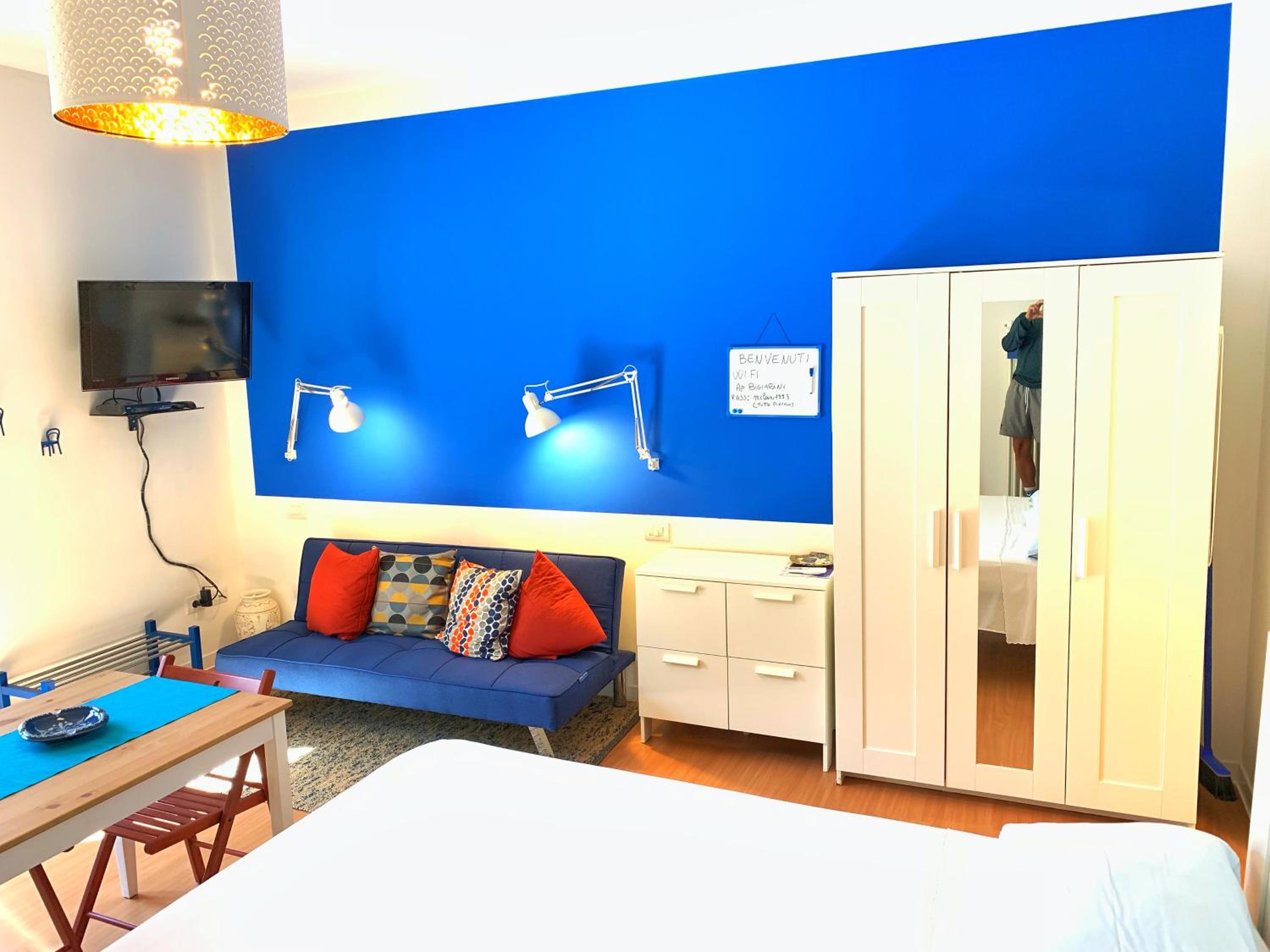 Studio Apartment photo 1