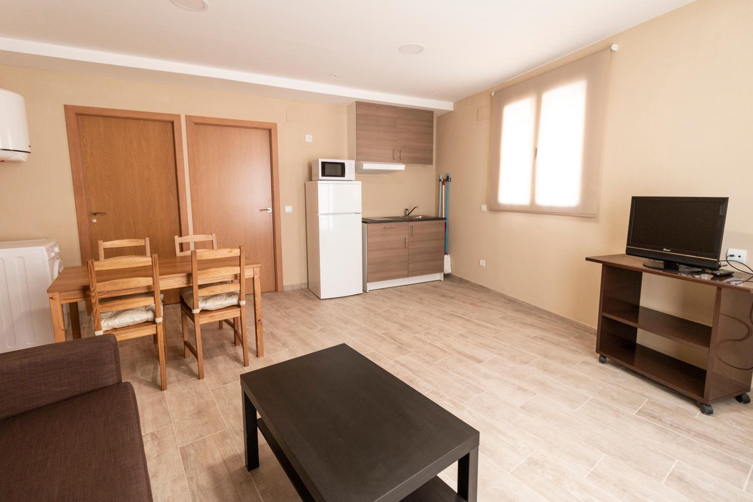 Apartment 2 - Photo 8