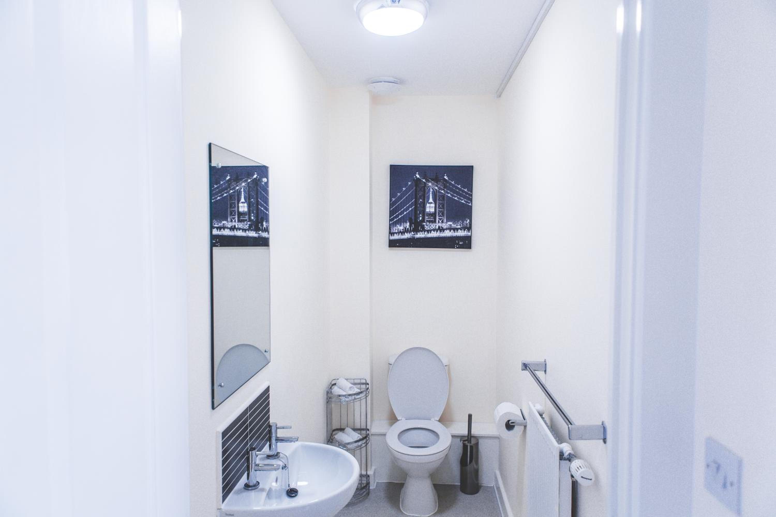 Three-Bedroom Apartment - Photo 3