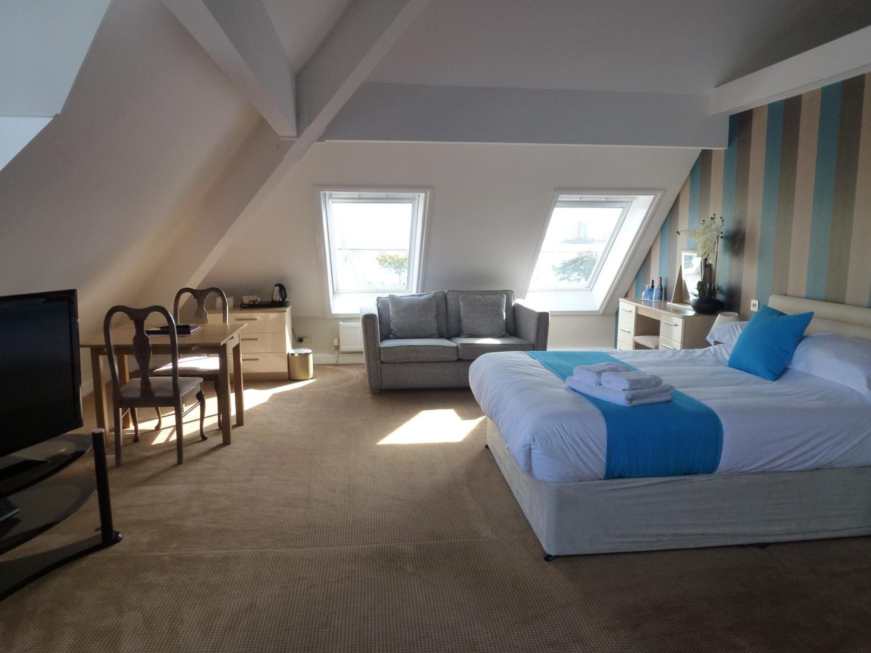 Large Executive Room