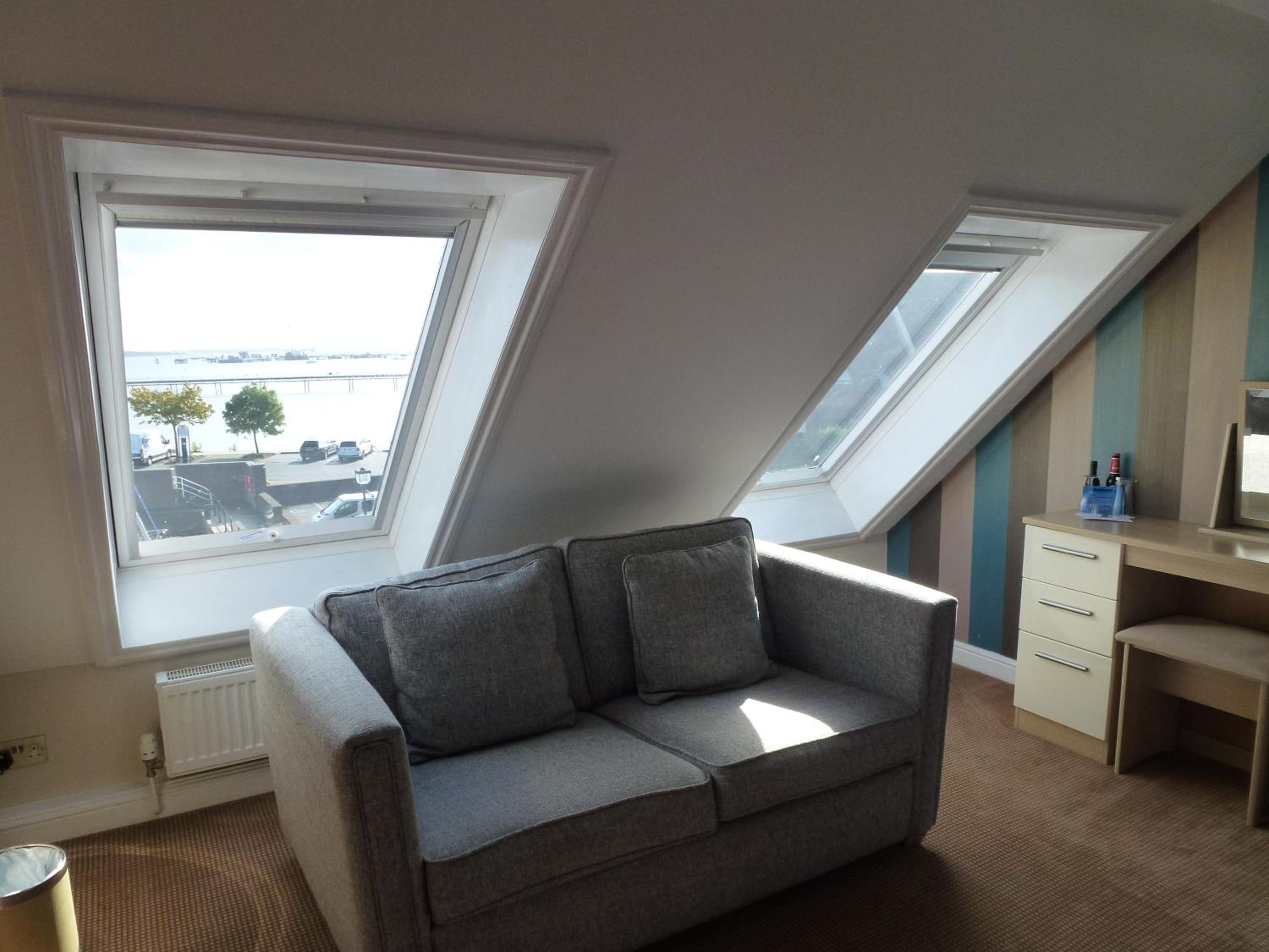 Large Executive Room photo 2