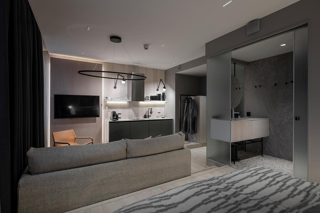 The Mountain Brook - Superior Apartment - Photo 3