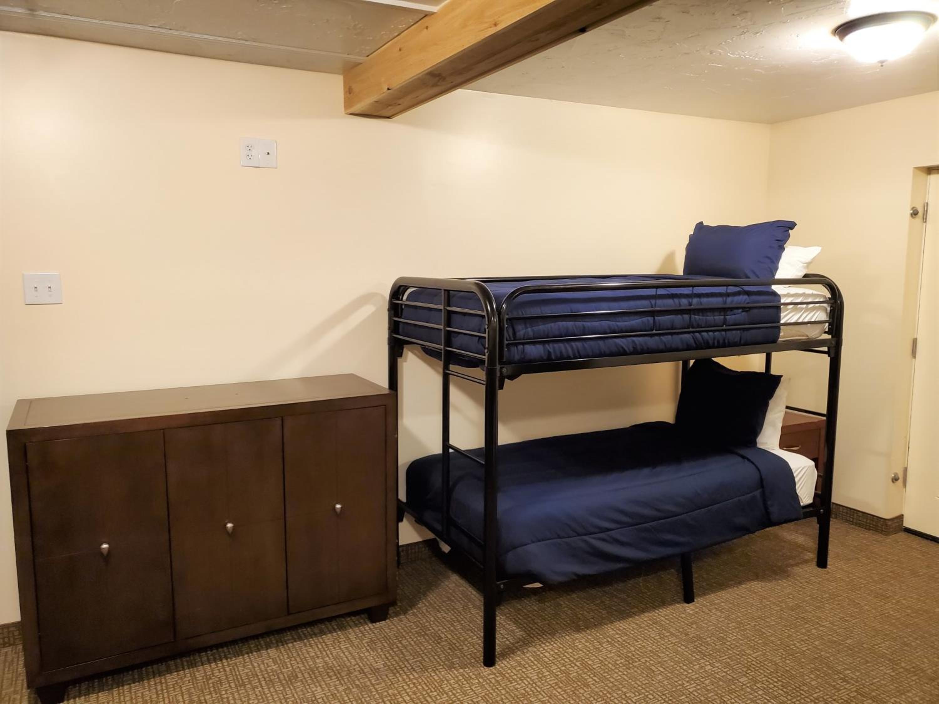 Family Suite - Photo 7