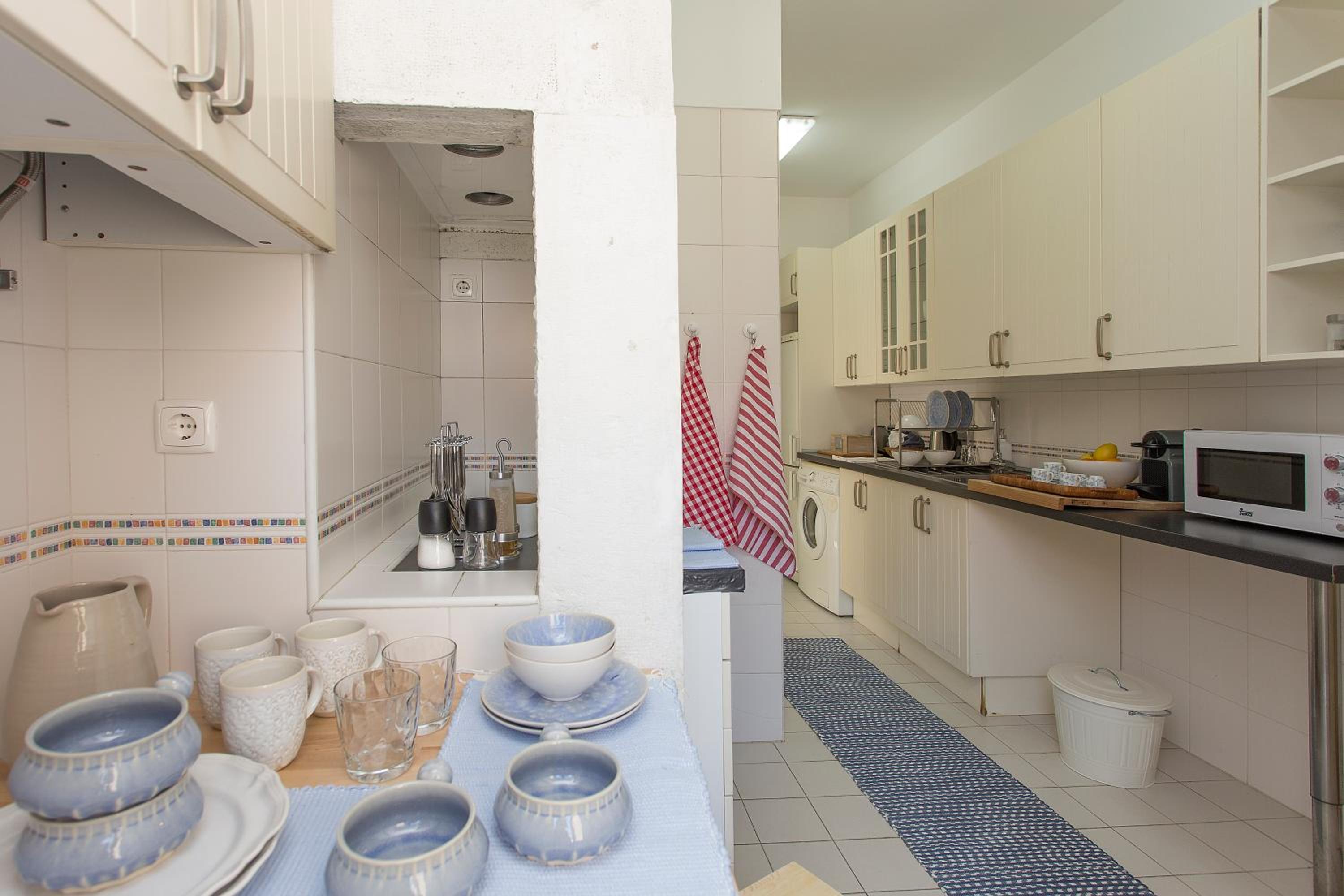 Two-Bedroom Apartment - Photo 23