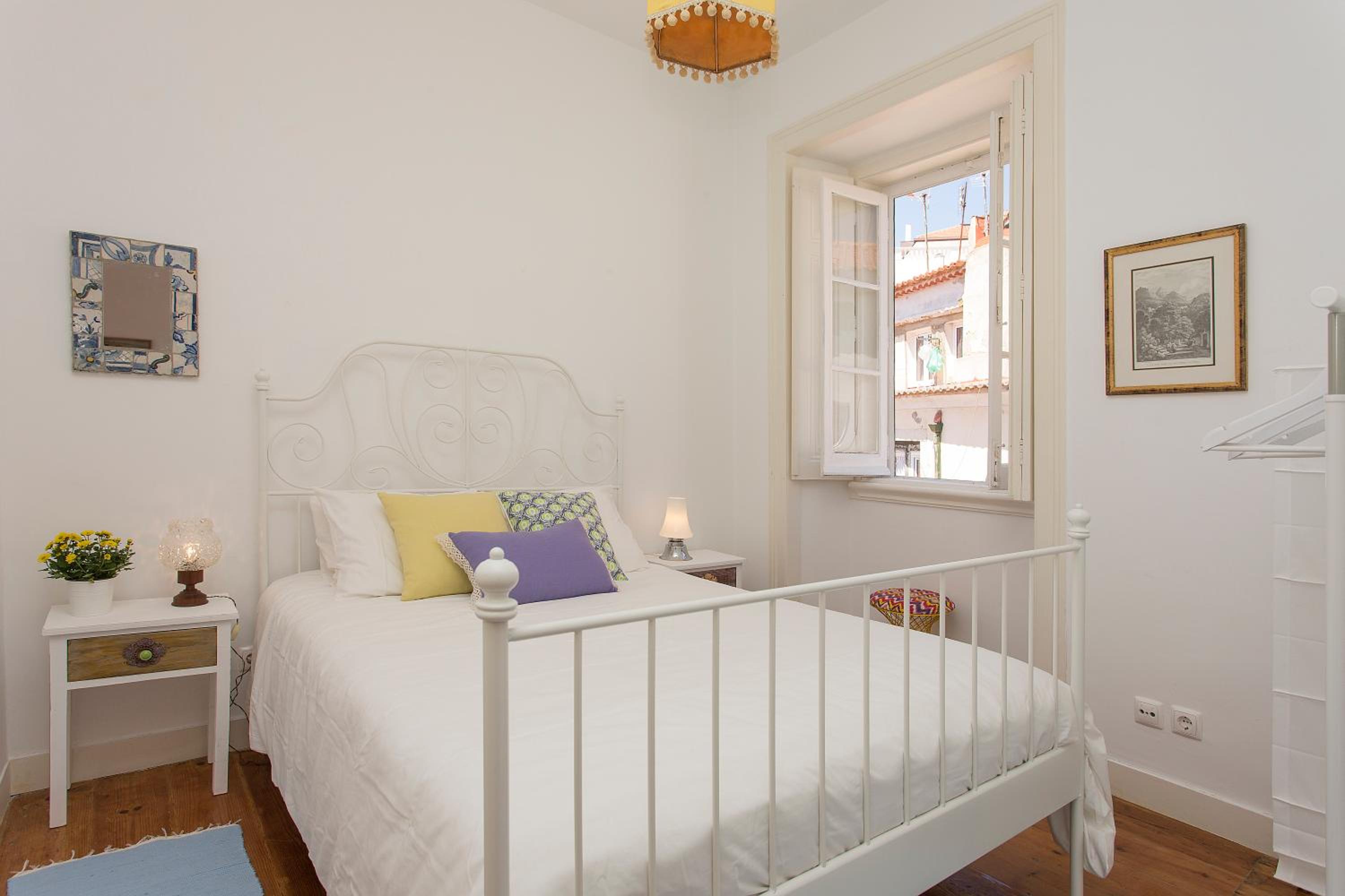 Two-Bedroom Apartment - Photo 24