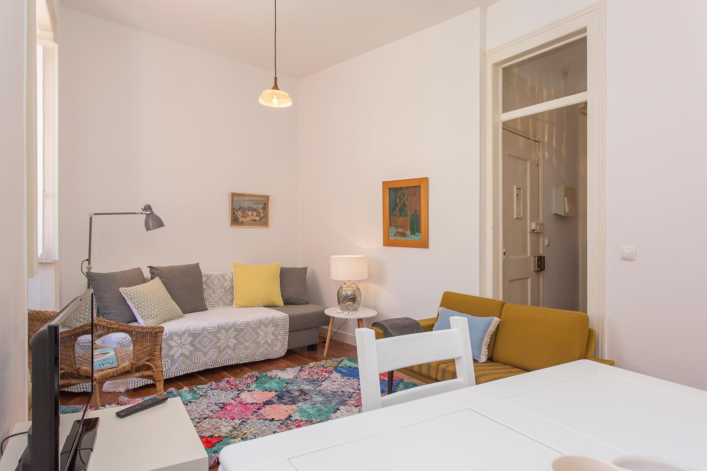 Two-Bedroom Apartment - Photo 27