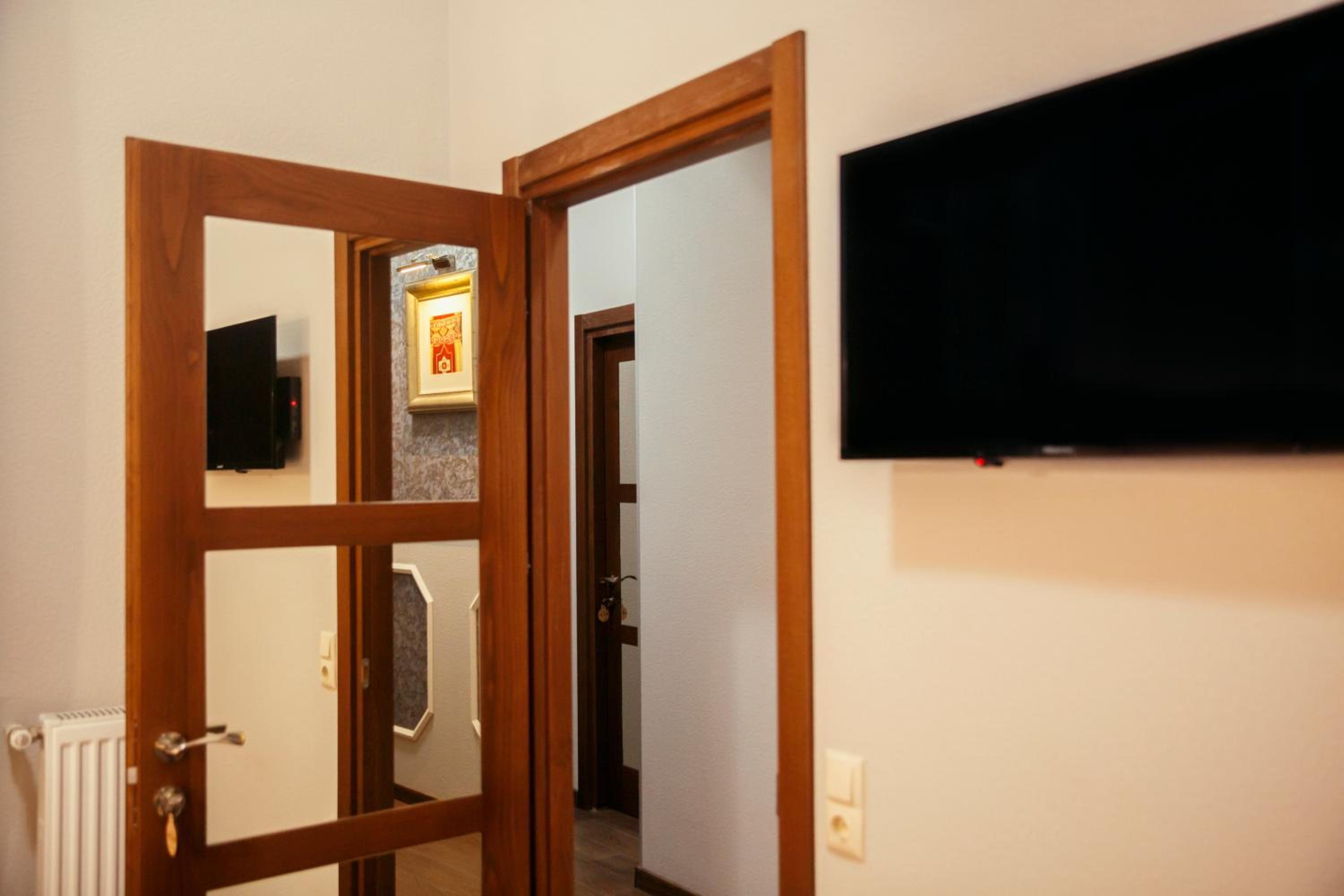 Budget Double Room photo 3