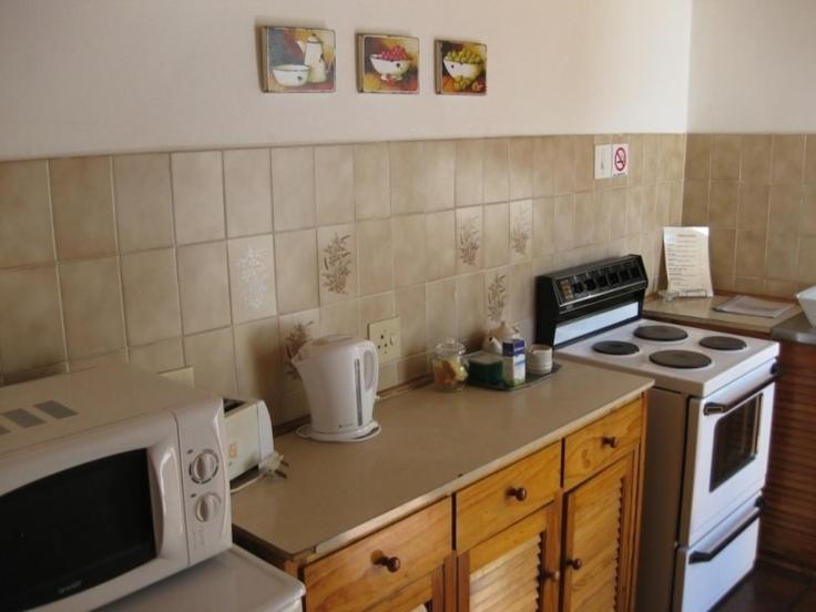 Two-Bedroom Cottage - Photo 6