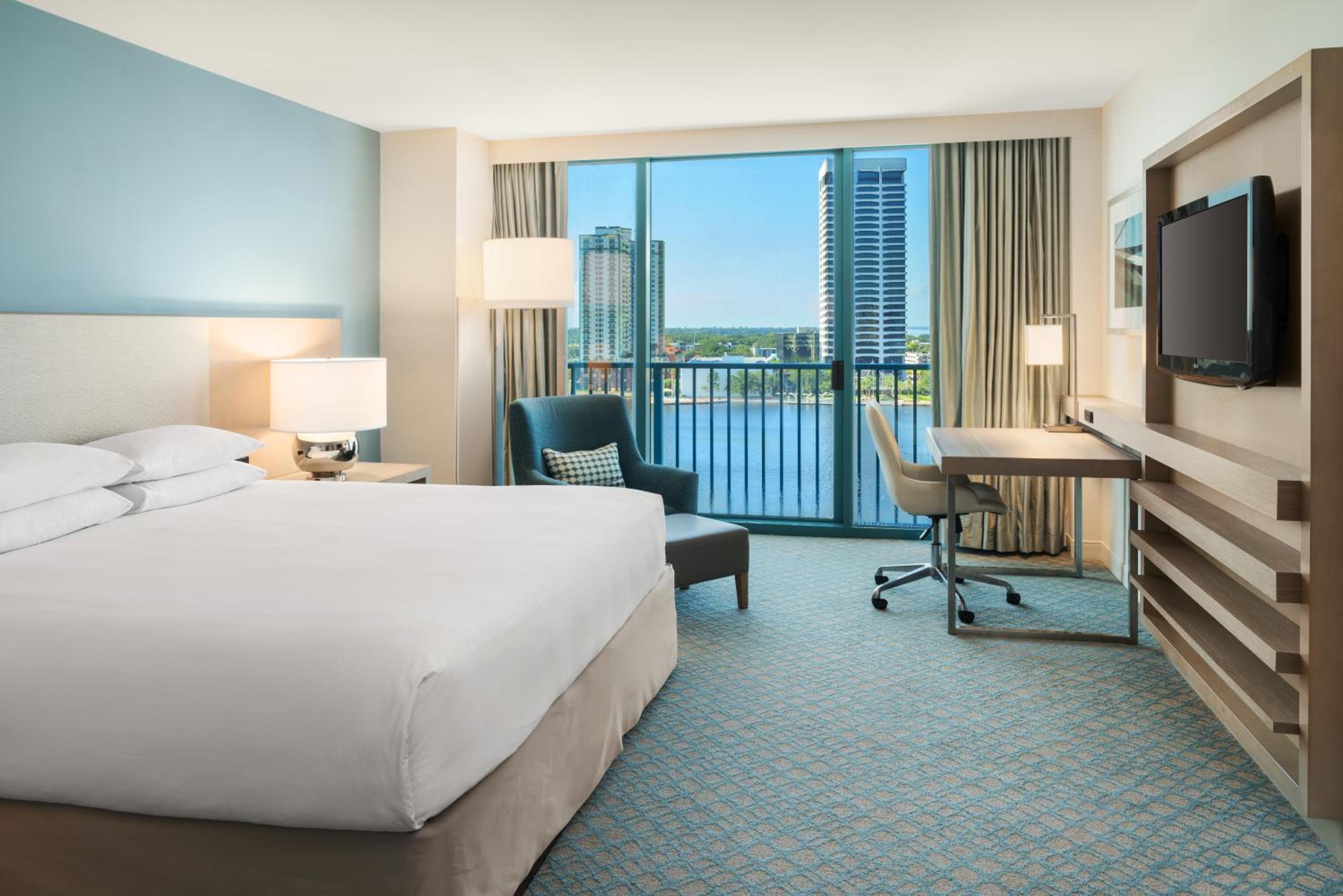 King Room with River View - Photo 4