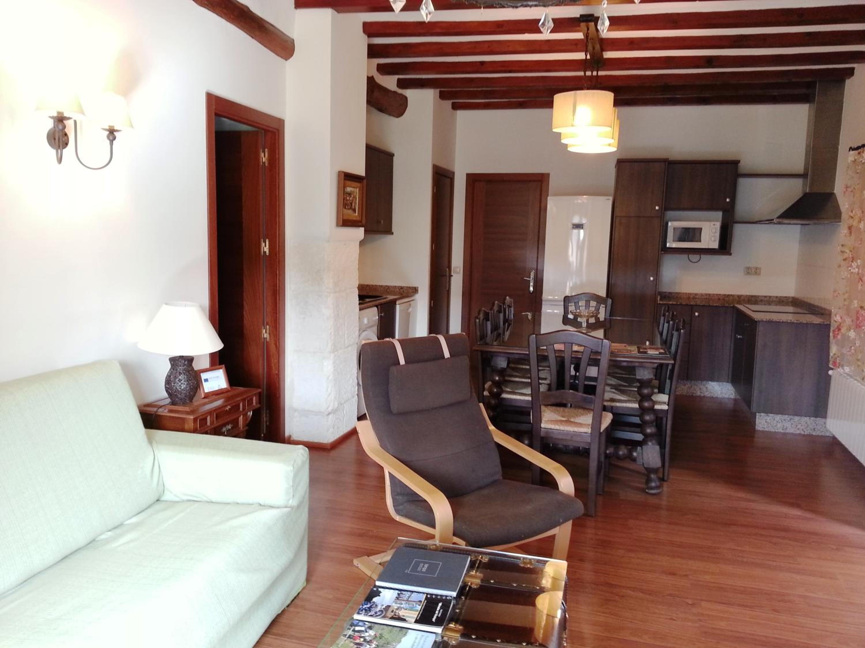 One-Bedroom Cottage (2 Adults) photo 2