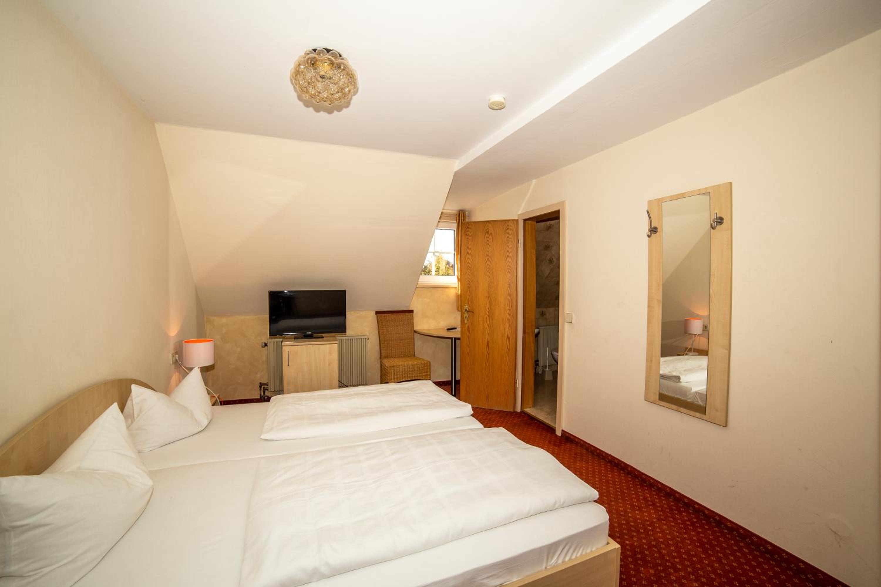 Budget Double Room (3rd floor)
