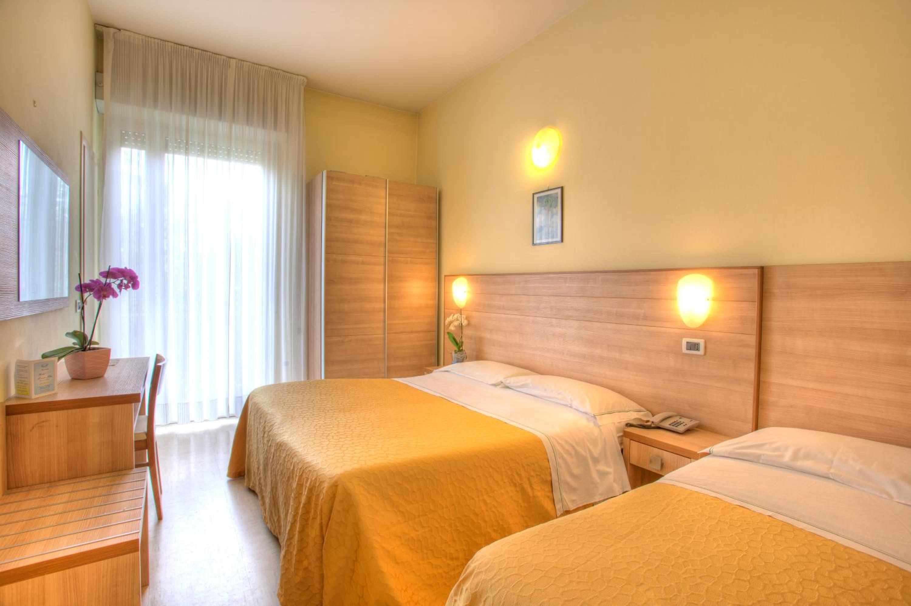 Quadruple Room with Sea View