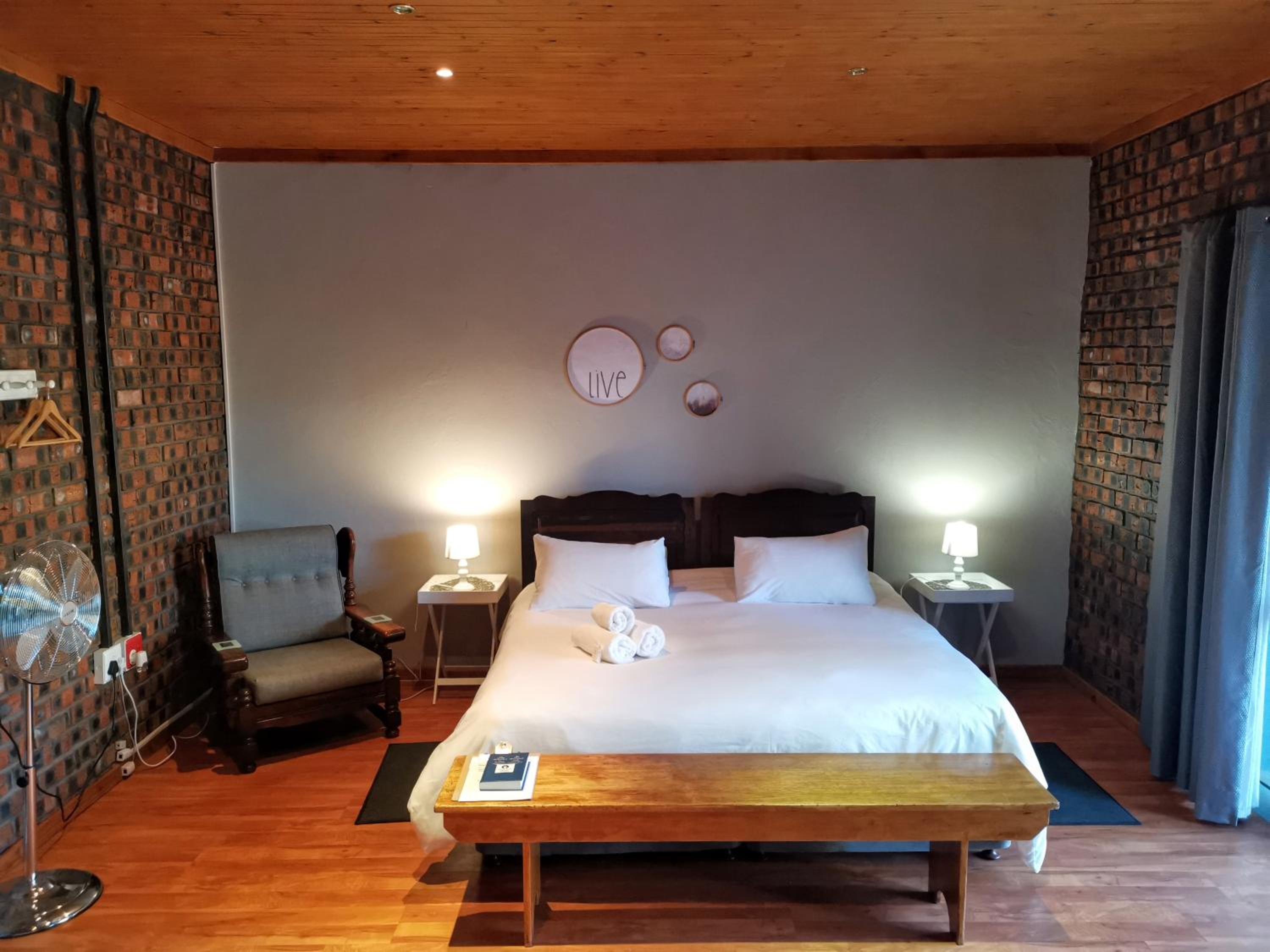 Triple Room with Garden View - Photo 2