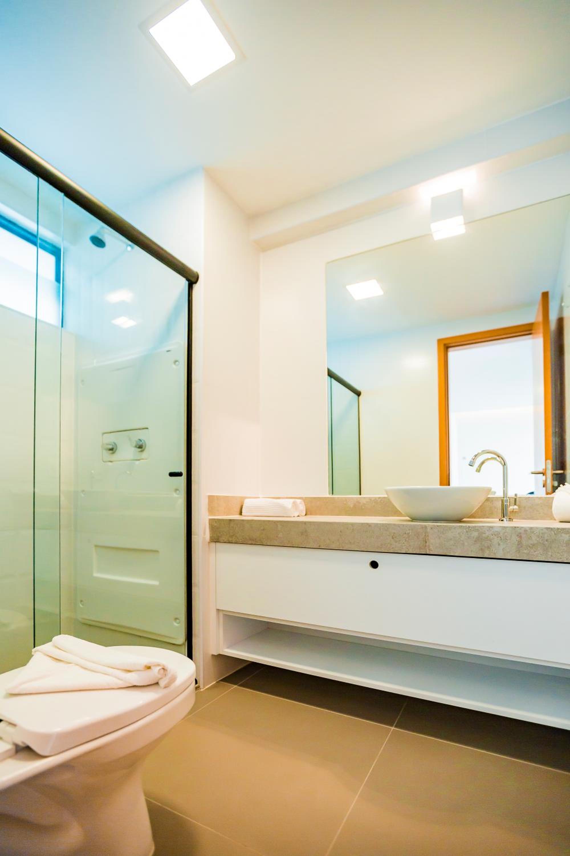 One-Bedroom Apartment - Photo 6
